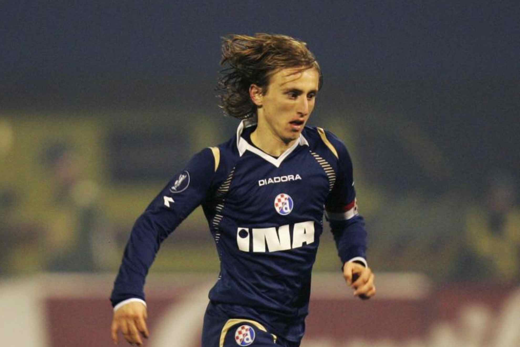 Luka Modric, en un partido en su etapa en el Dinamo Zagreb. MARCA