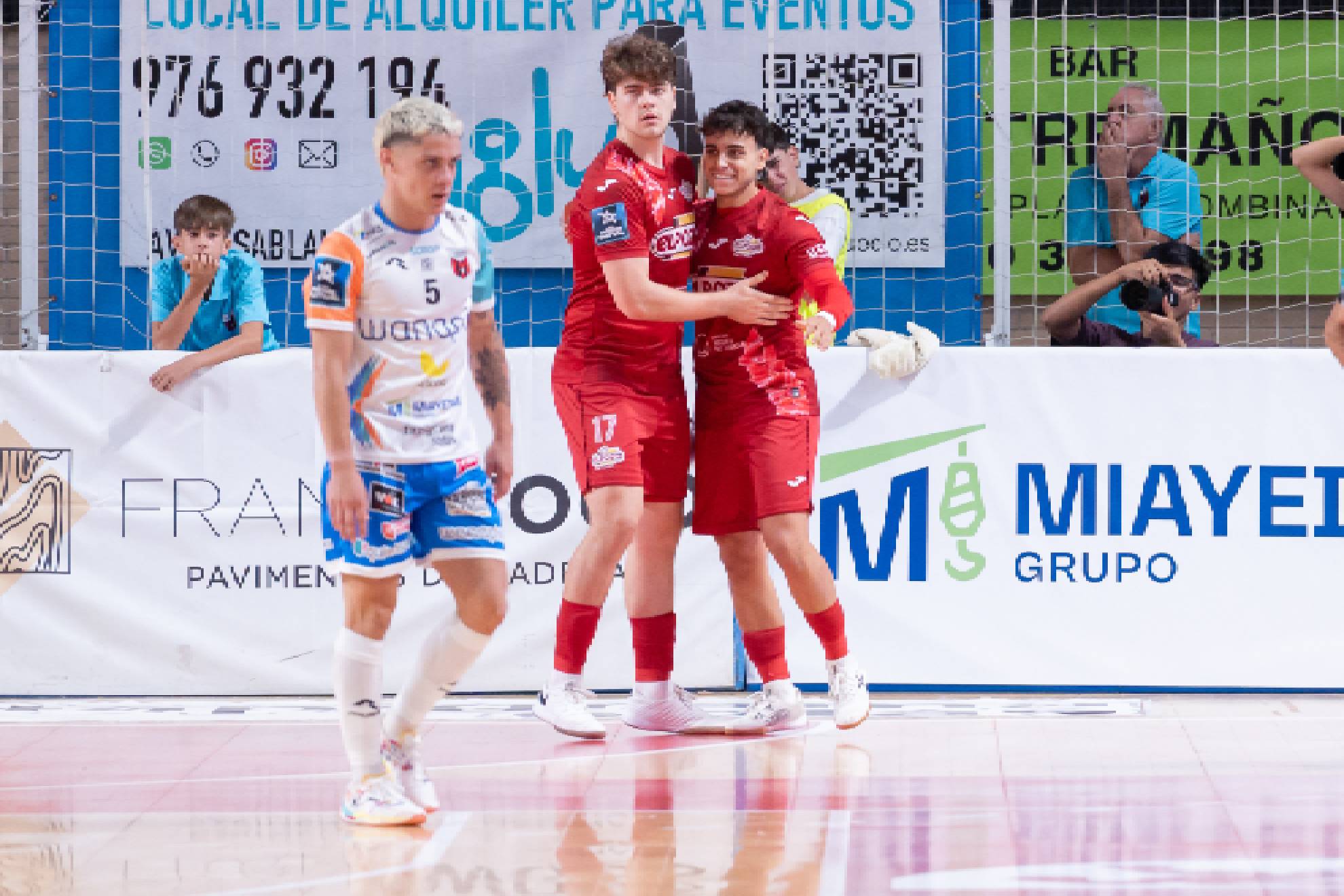 Gonzalo Santa Cruz y Pachu celebran el 0-1 WANAPIX/ELPOZO MURCIA