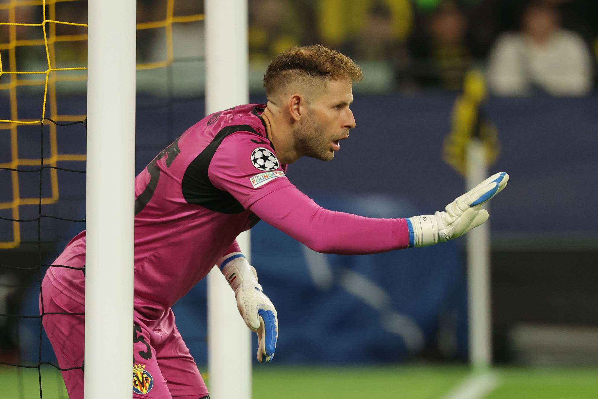 Gulacsi, con el Villarreal. CHRISTOPHER NEUNDORF
