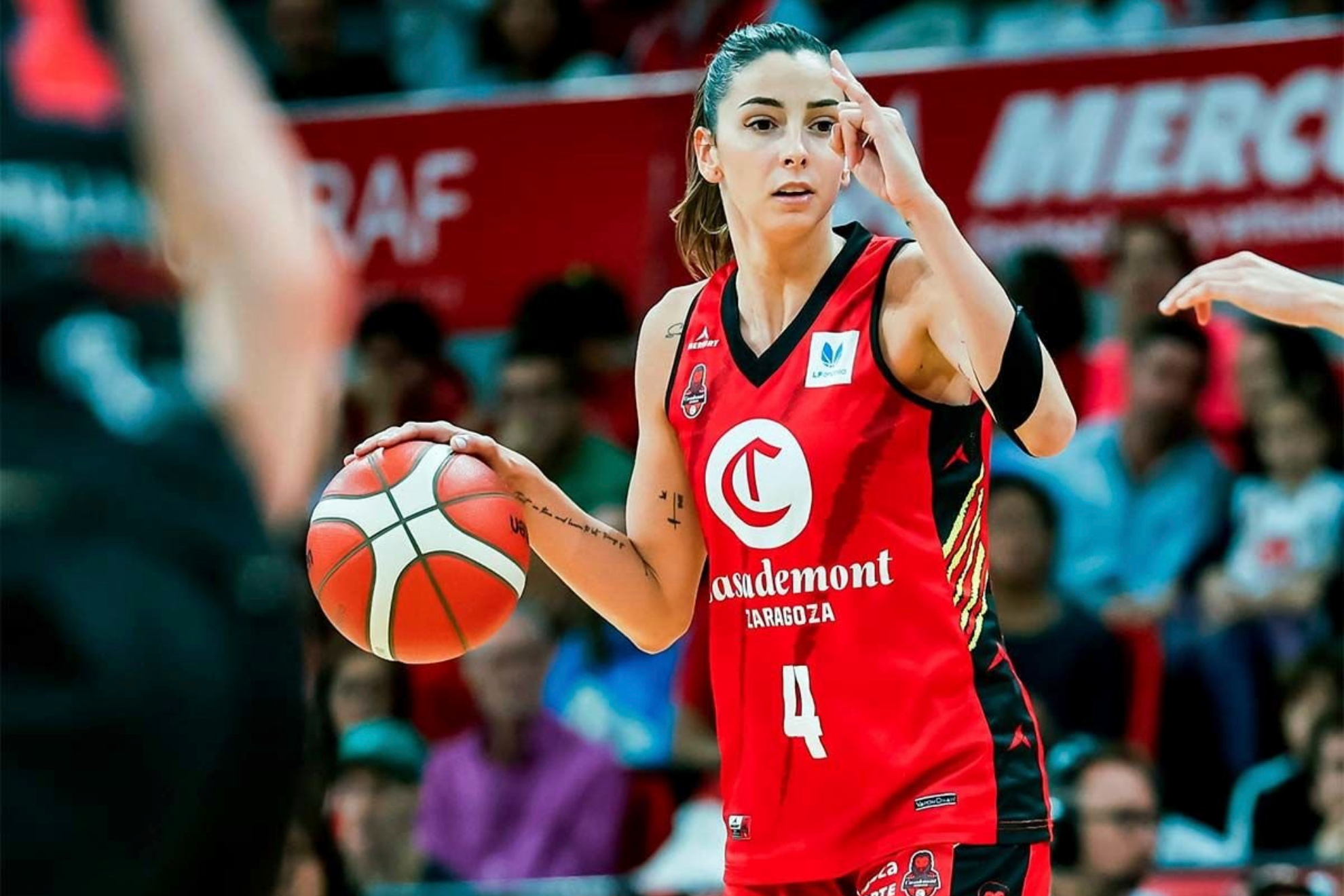 Mariona Ortiz, en un partido con el Casademont Zaragoza EFE