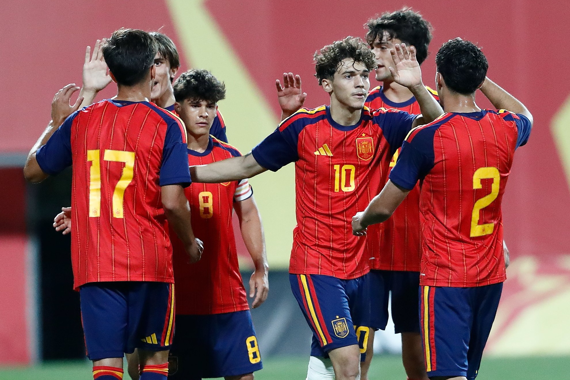 Thiago Pitarch pone la rúbrica al homenaje a Ceuta SEFUTBOL