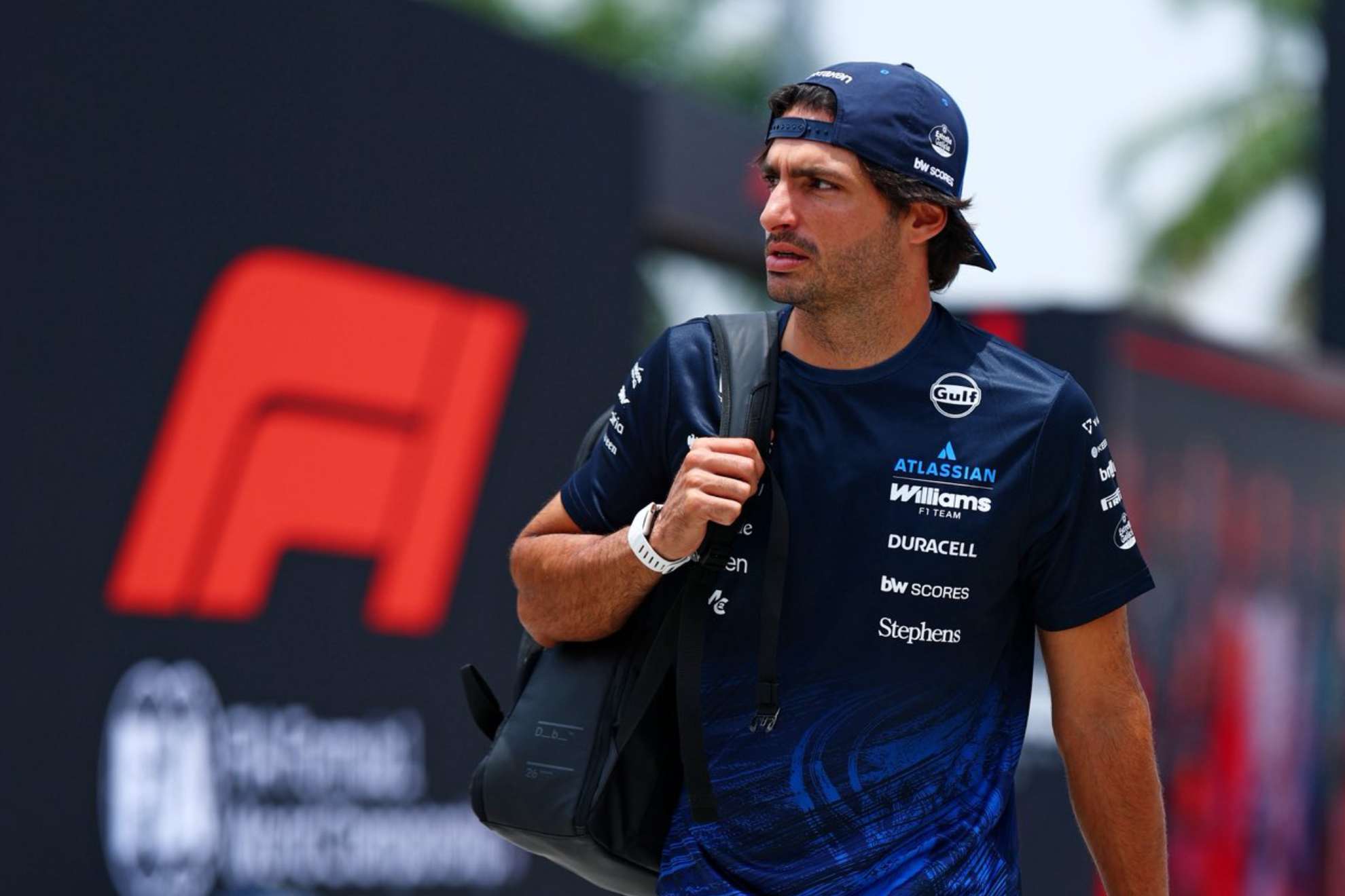 Sainz, entrando en Sepang este jueves. Williams F1