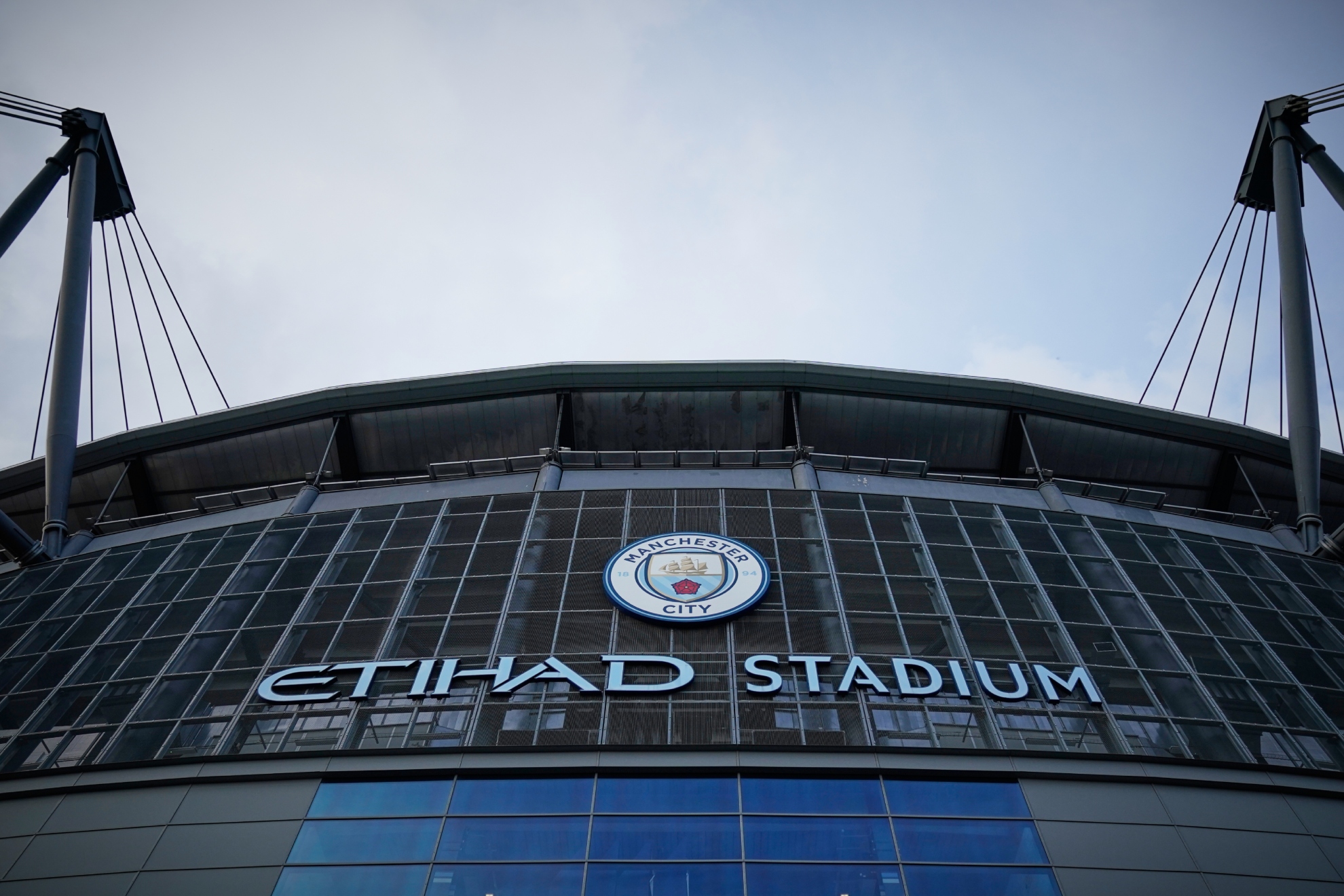 Imagen de la fachada del Etihad Stadium. LAPRESSE.