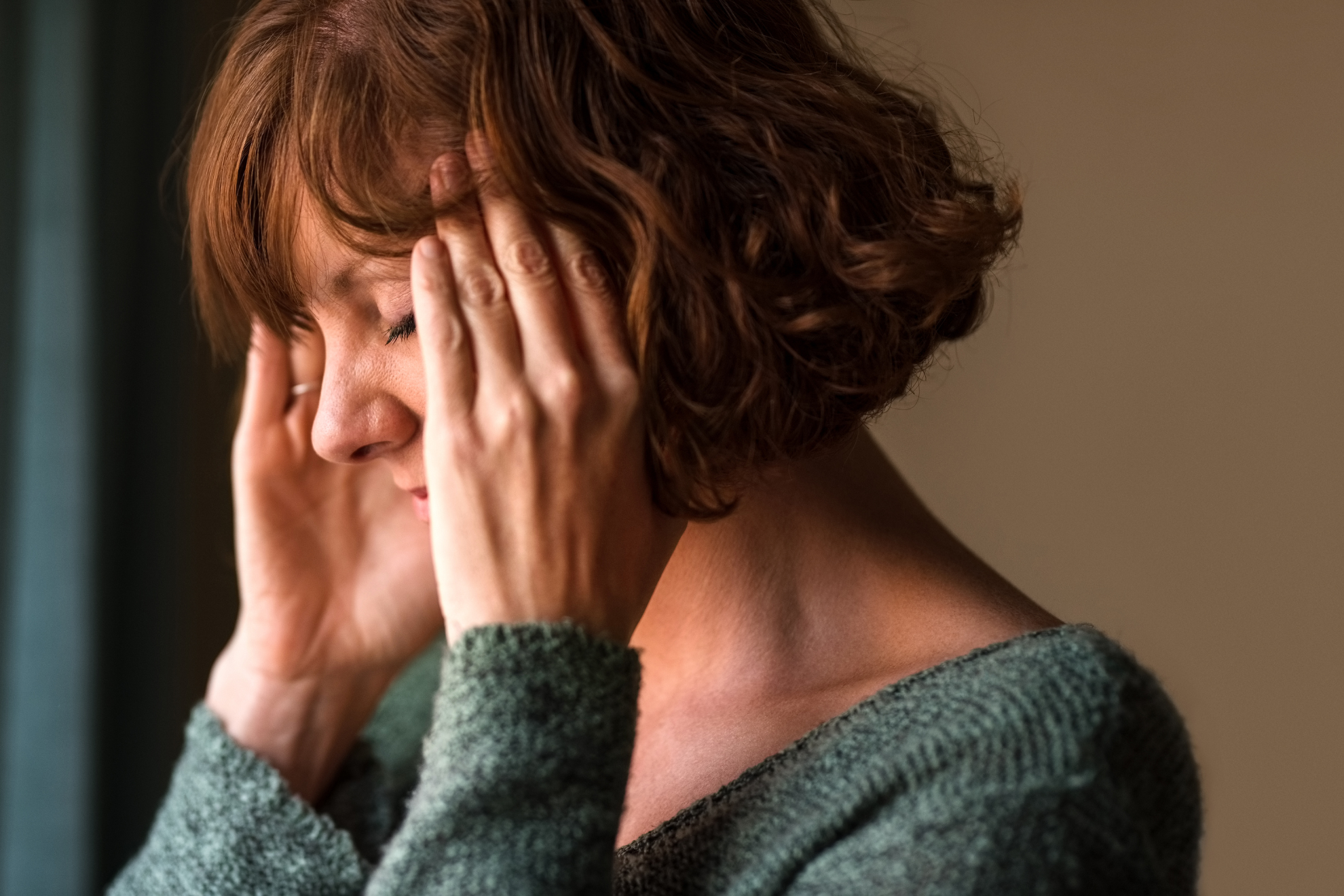 La evidencia científica indica que las mujeres presentan una mayor frecuencia de numerosos trastornos de dolor crónico