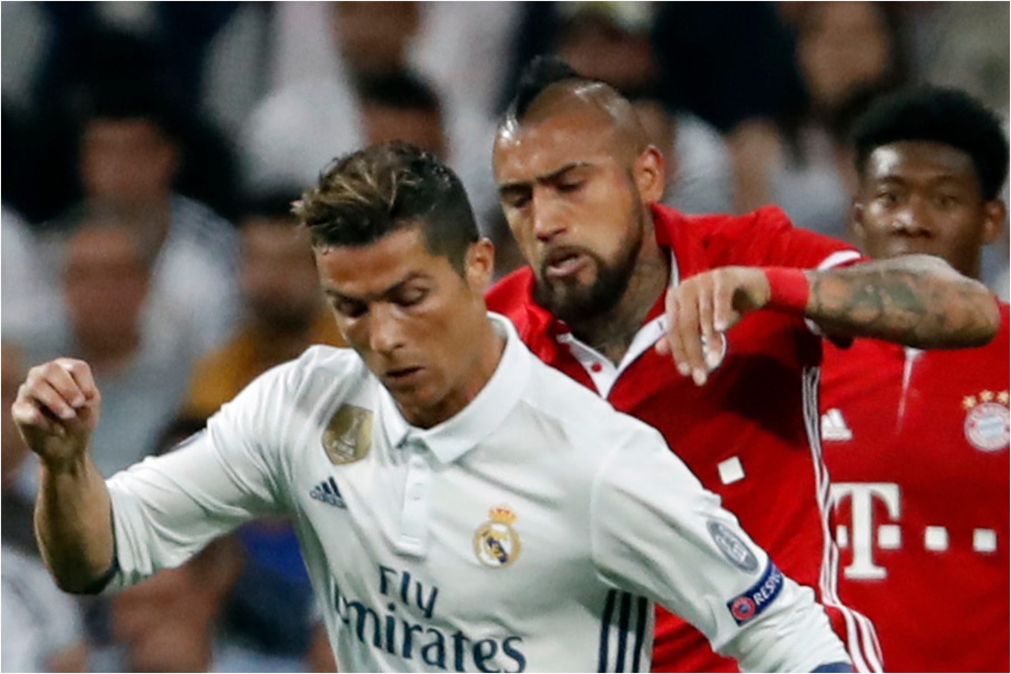 Cristiano y Vidal, durante un Real Madrid - Bayern del curso 16/17
