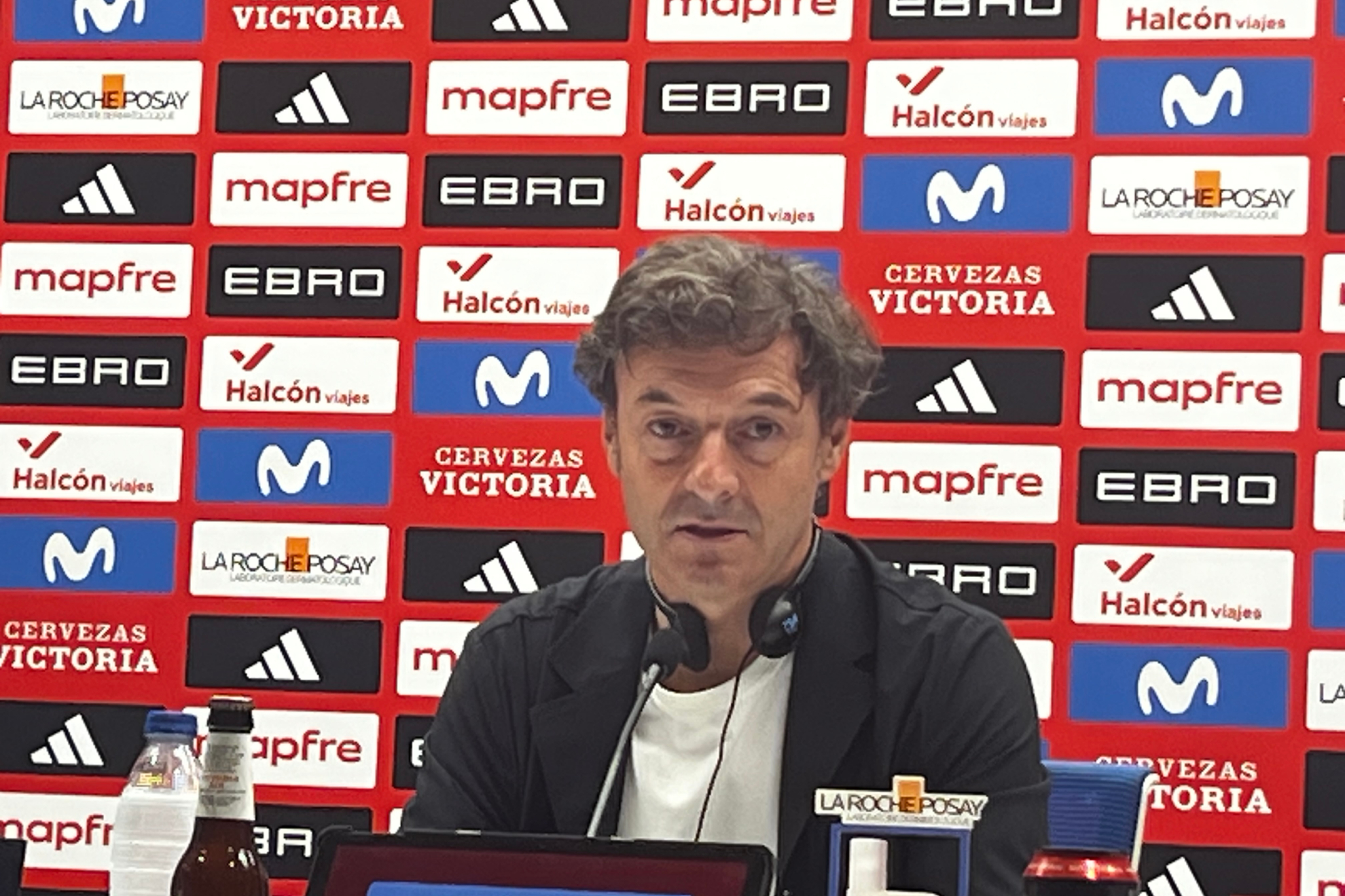 Santi Denia, en la sala de prensa del Carlos Tartiere. .