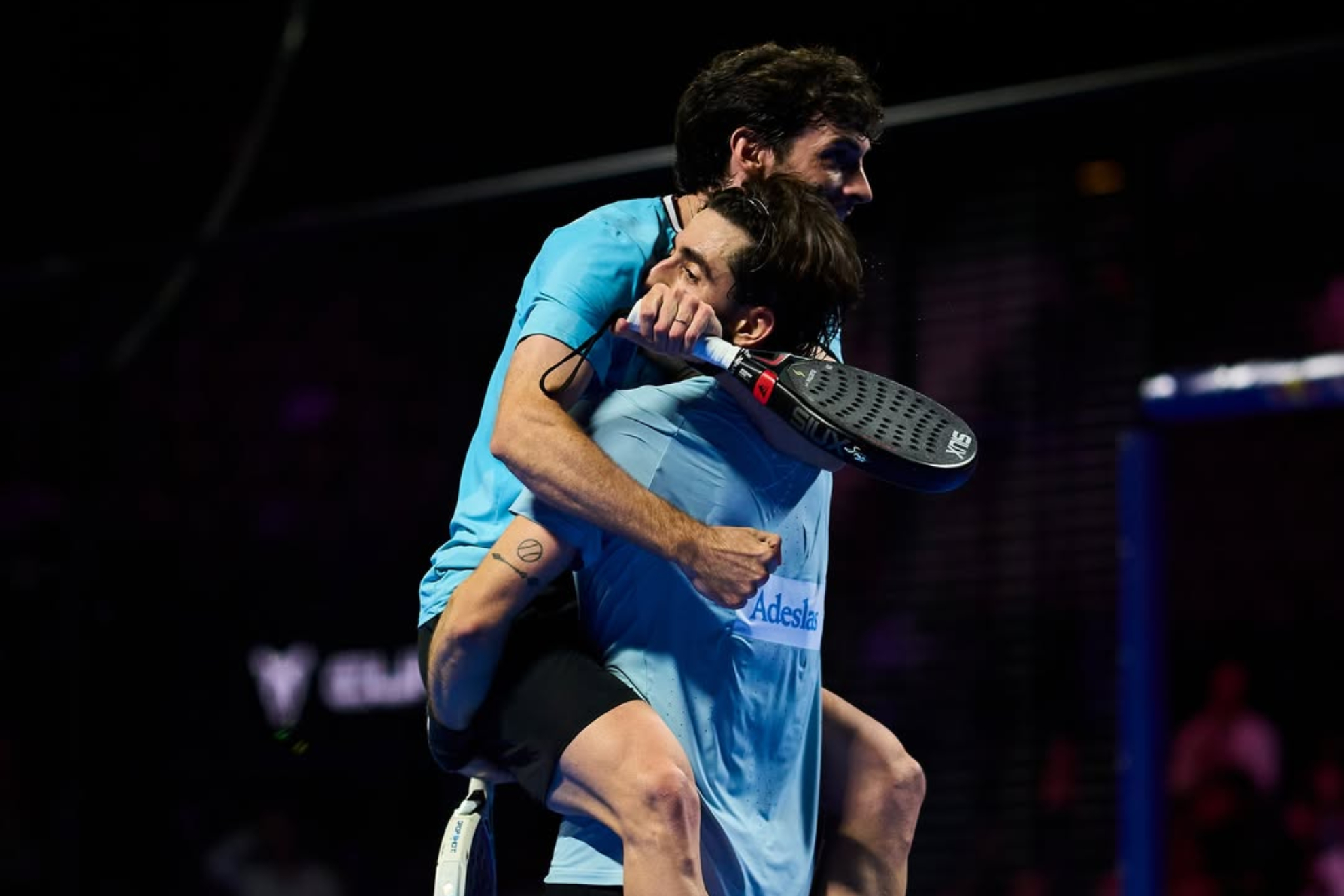 Jon Sanz y Stupaczuk celebrando en Rotterdam. Premier Padel