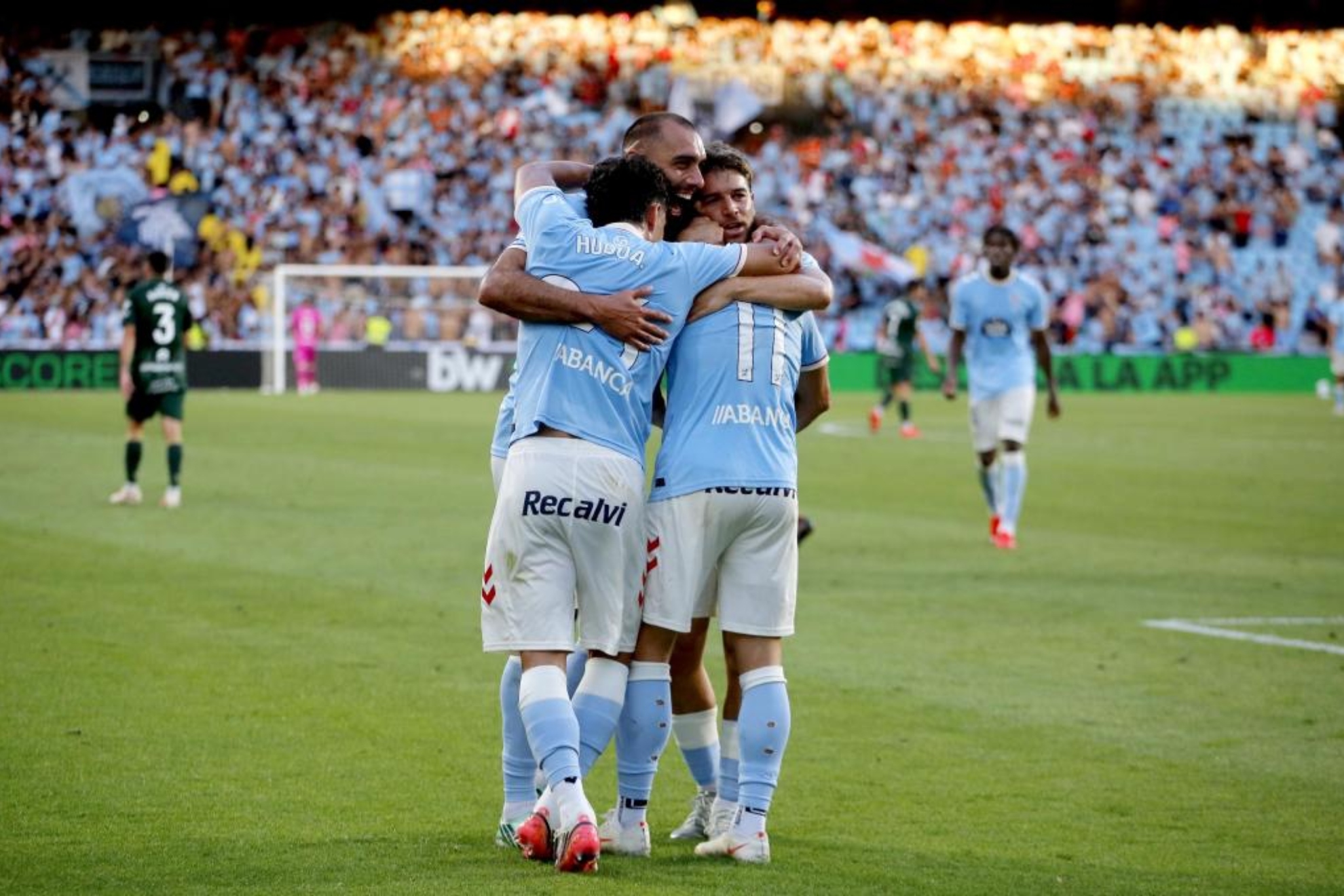 Festejo de uno de los goles al Racing JORGE LANDÍN (MARCA)