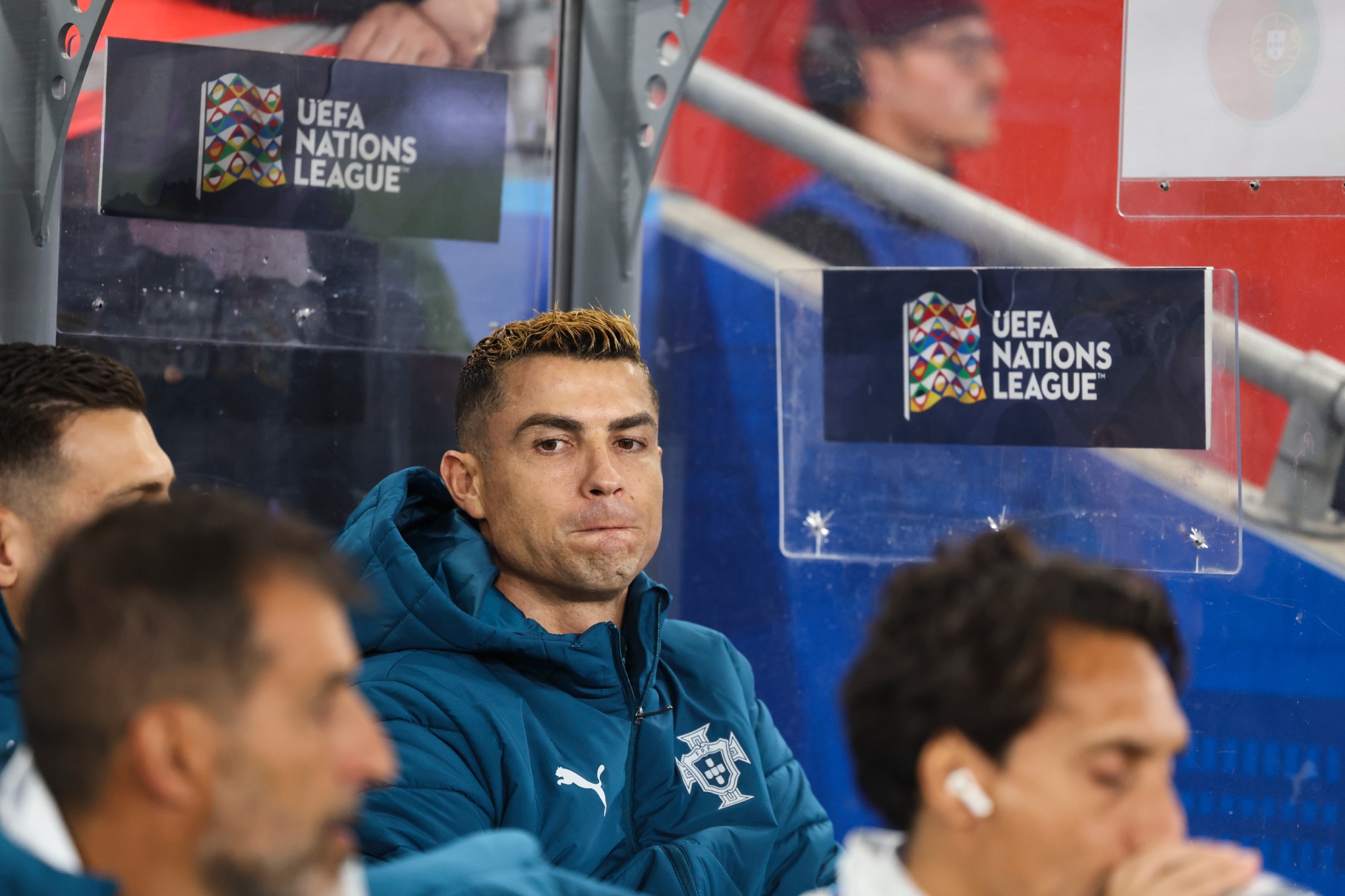 Cristiano Ronaldo, en el banquillo de Portugal. EFE