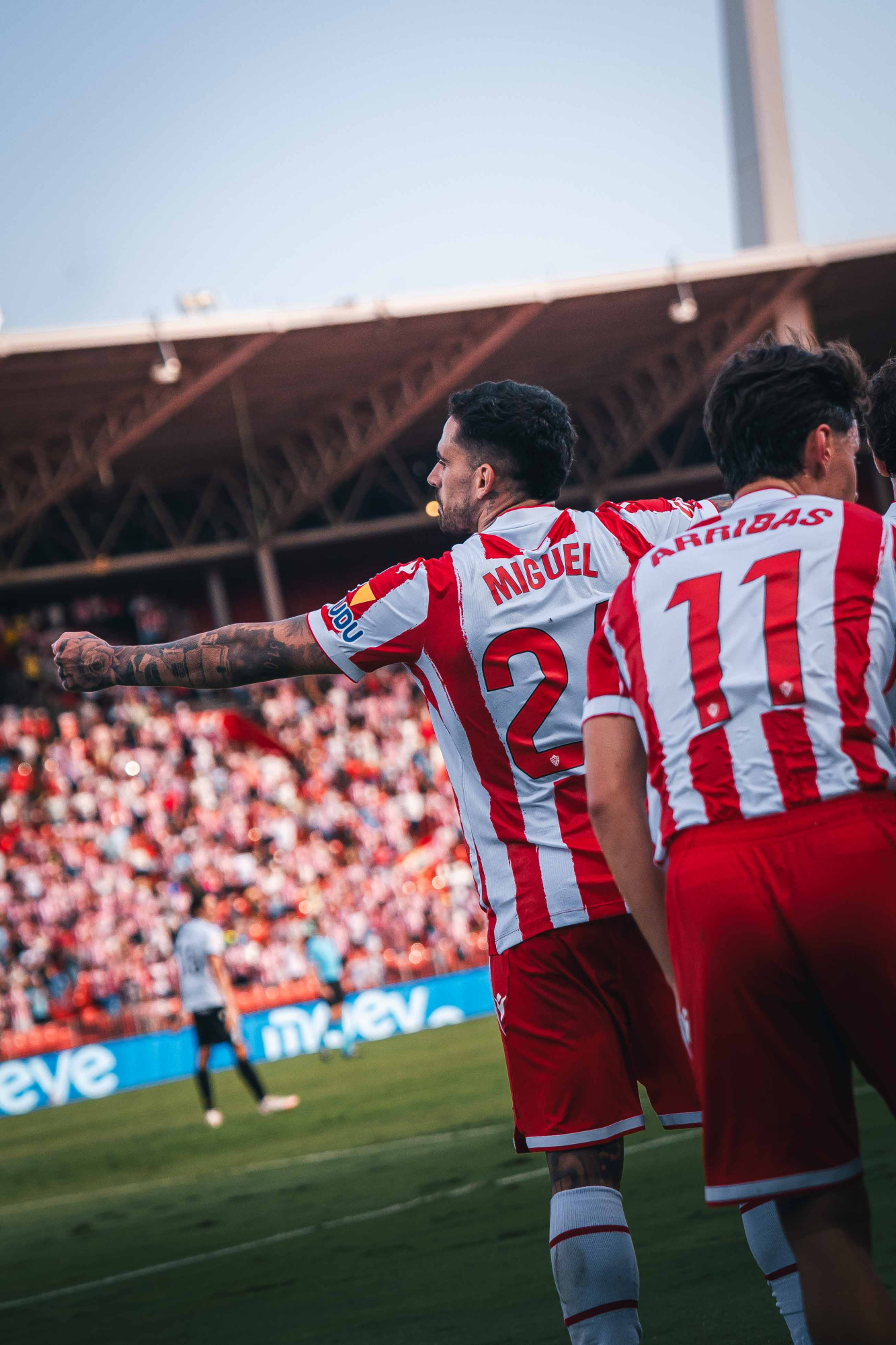 Miguel de la Fuente, celebrando el gol de la remontada. UD ALMERÍA