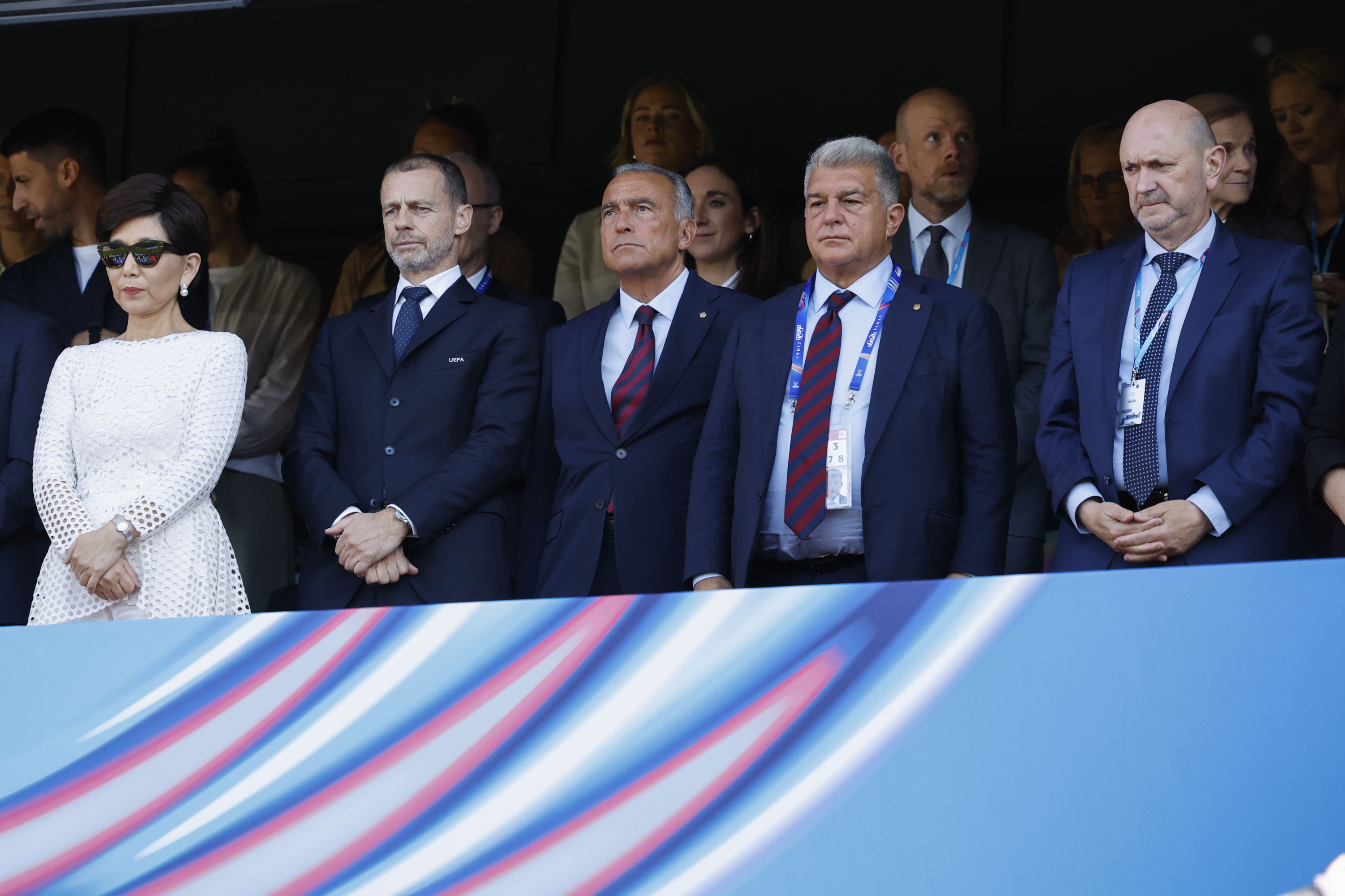Ceferin y Laporta, compartiendo palco durante la pasada final de la Champions femenina. EFE