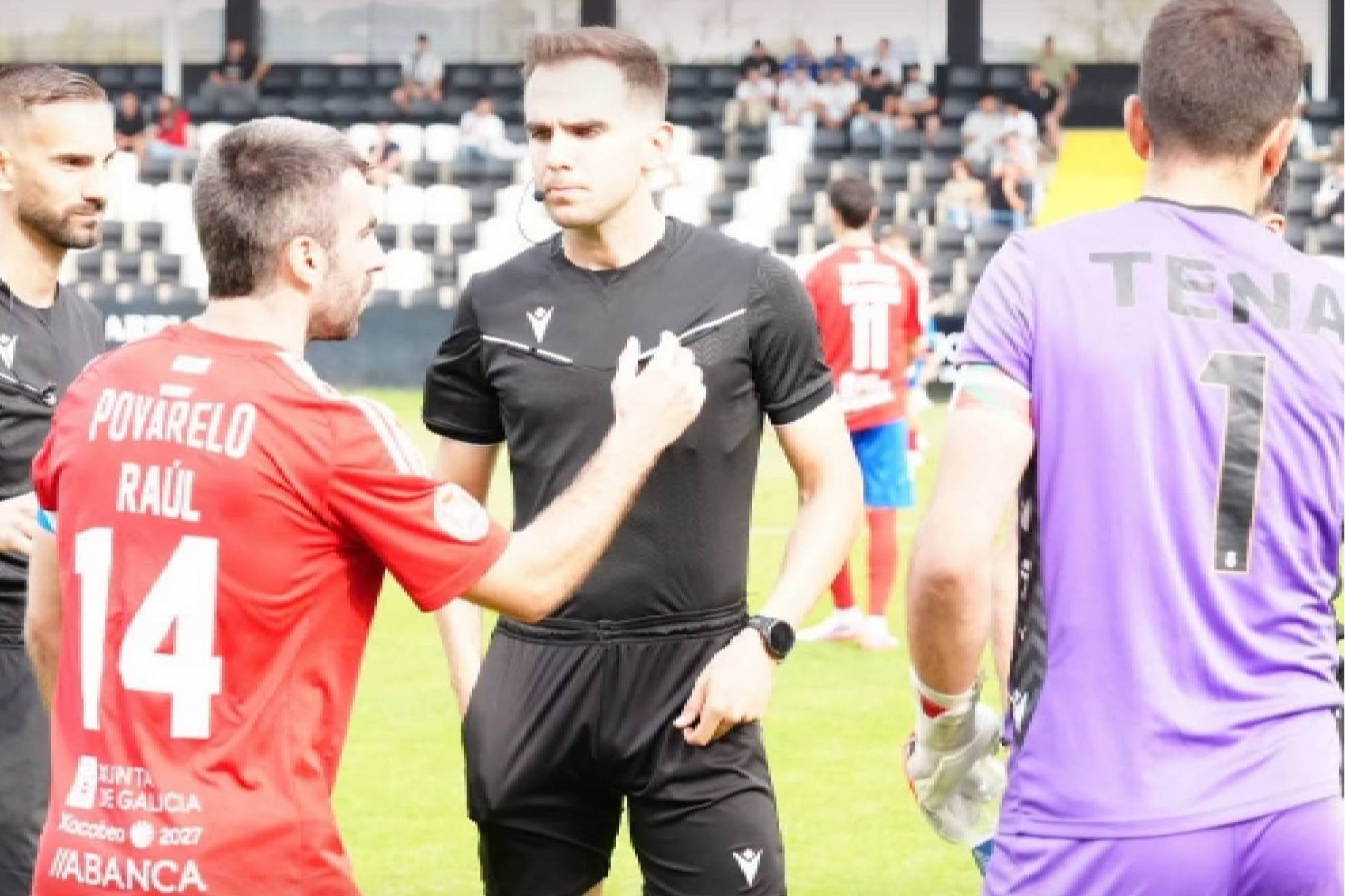 Los jugadores del Ourense se sintieron perjudicados por varias decisiones arbitrales