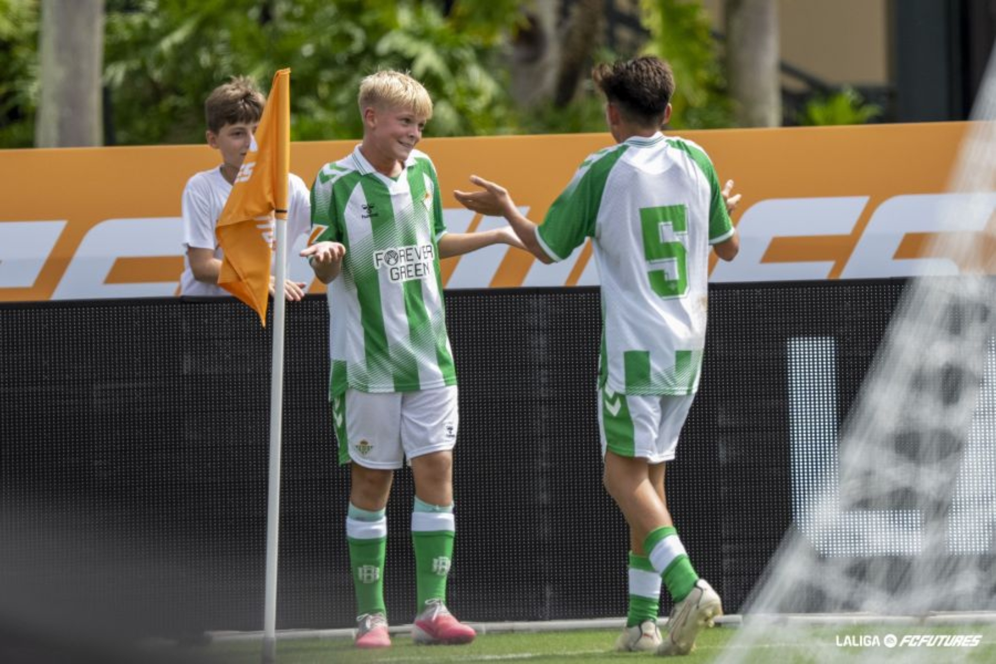 Jasper celebra el gol del triunfo del Betis. LALIGA