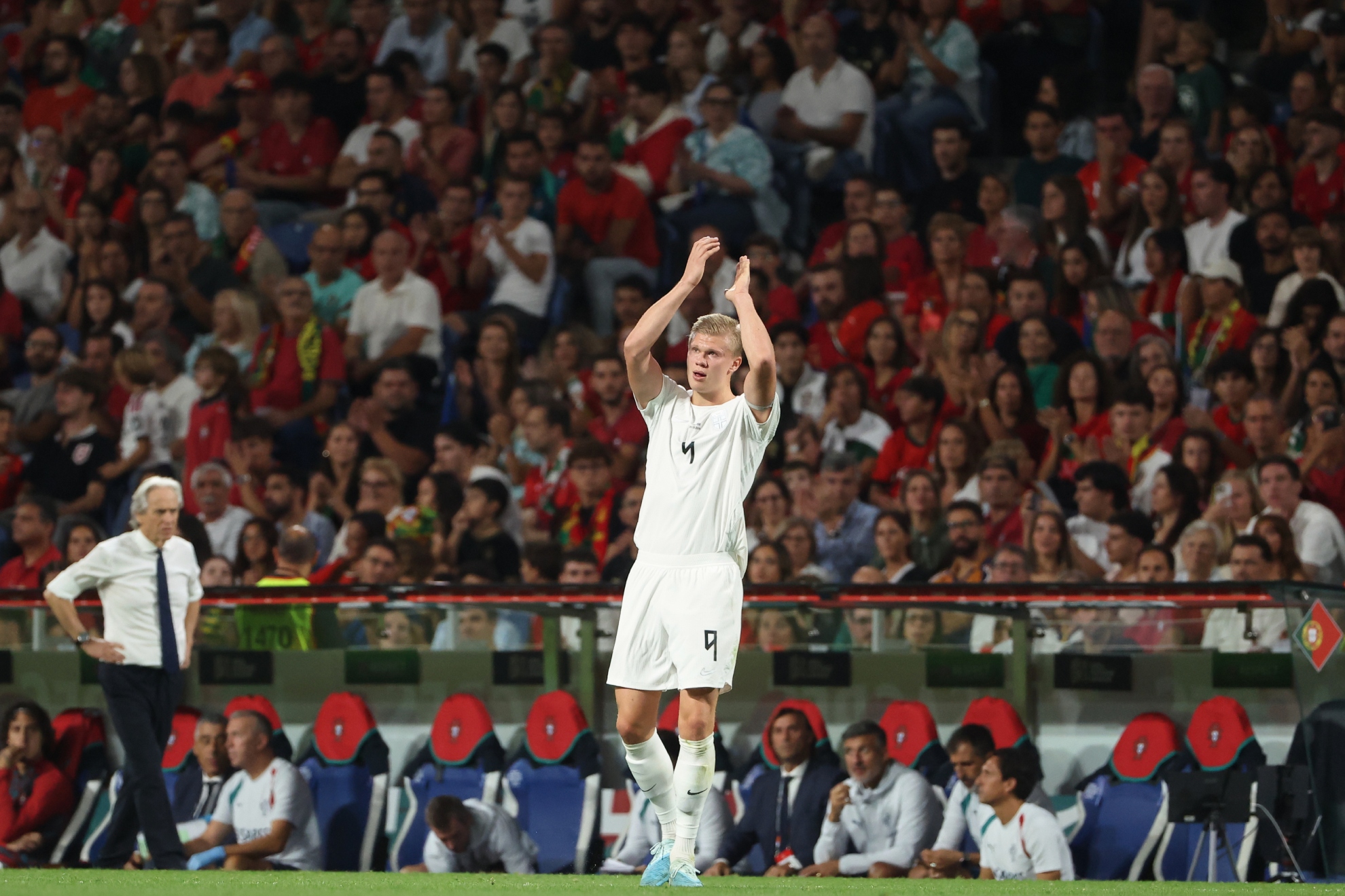 Erling Haaland sale reemplazado en el partido ante Portugal. LAPRESSE.