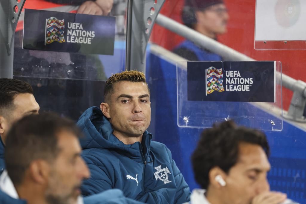 Cristiano Ronaldo, en el banquillo de Portugal ante Noruega