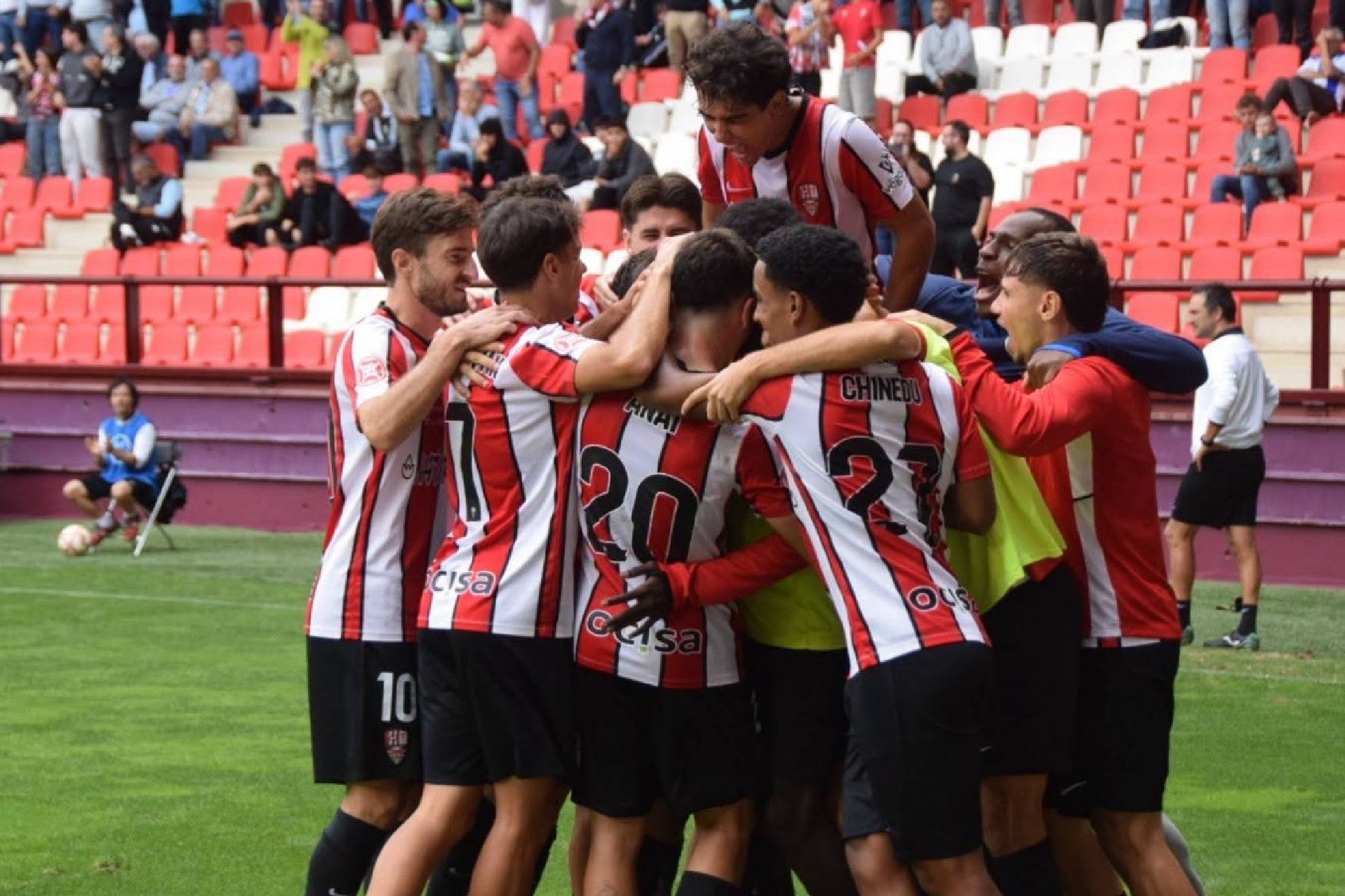 La UD Logroñés celebra que Las Gaunas sea la casa del líder