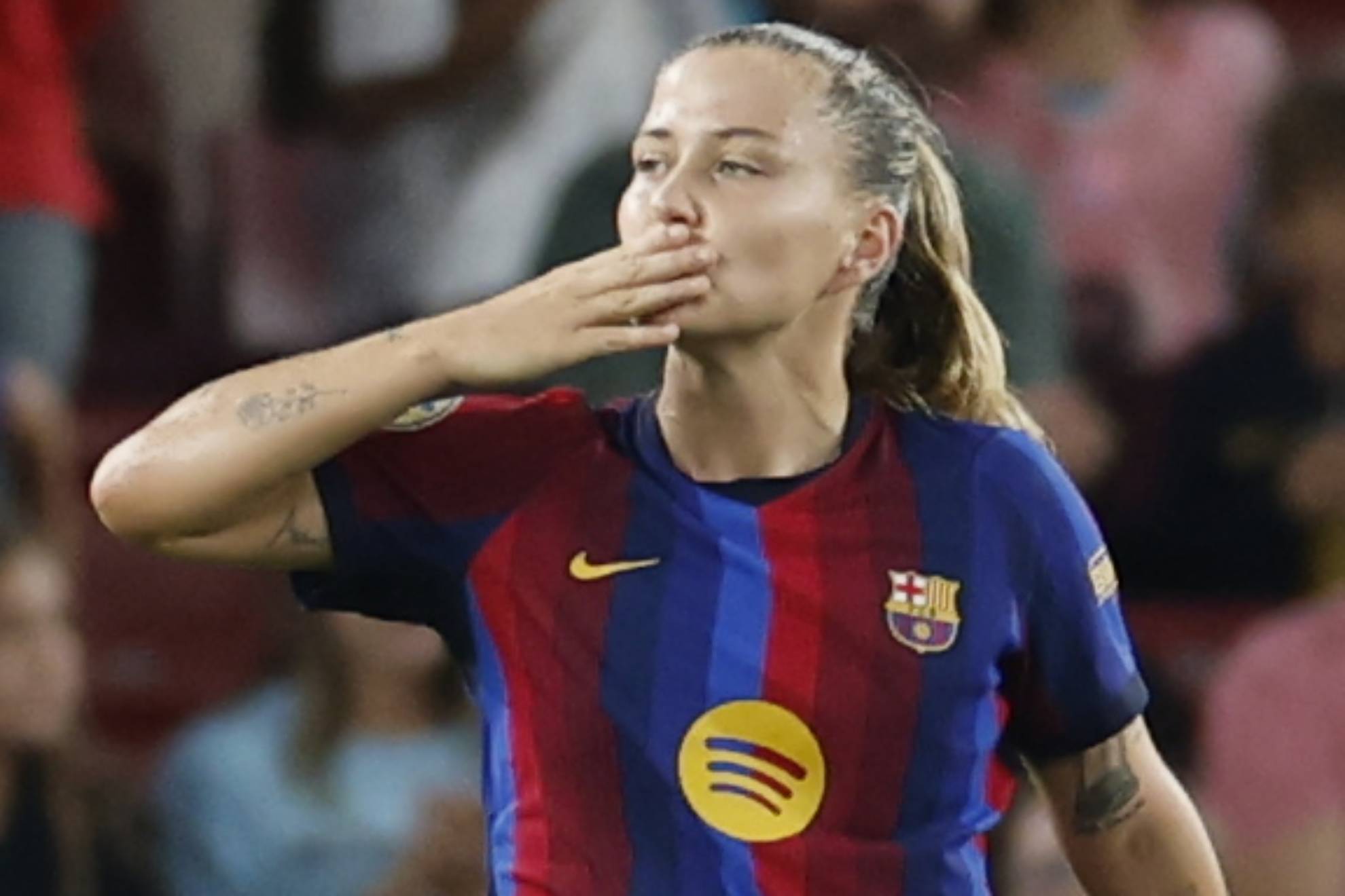 Claudia Pina, tras meterle cuatro goles al Madrid: "Soy más antimadridista que Cata Coll" EFE