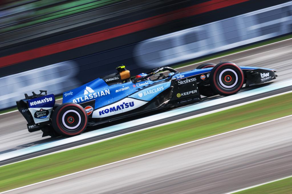 Sainz, con el Williams FW-48, en el GP de Bahréin en Malasia. EFE
