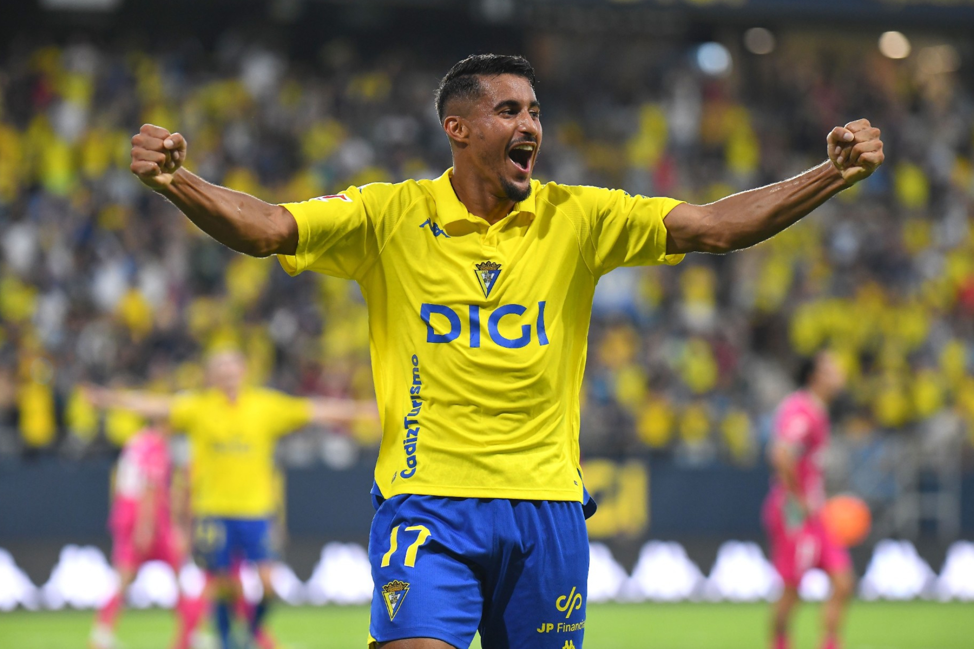 Partidazo de Moueffek en su estreno con el Cádiz. CÁDIZ CF