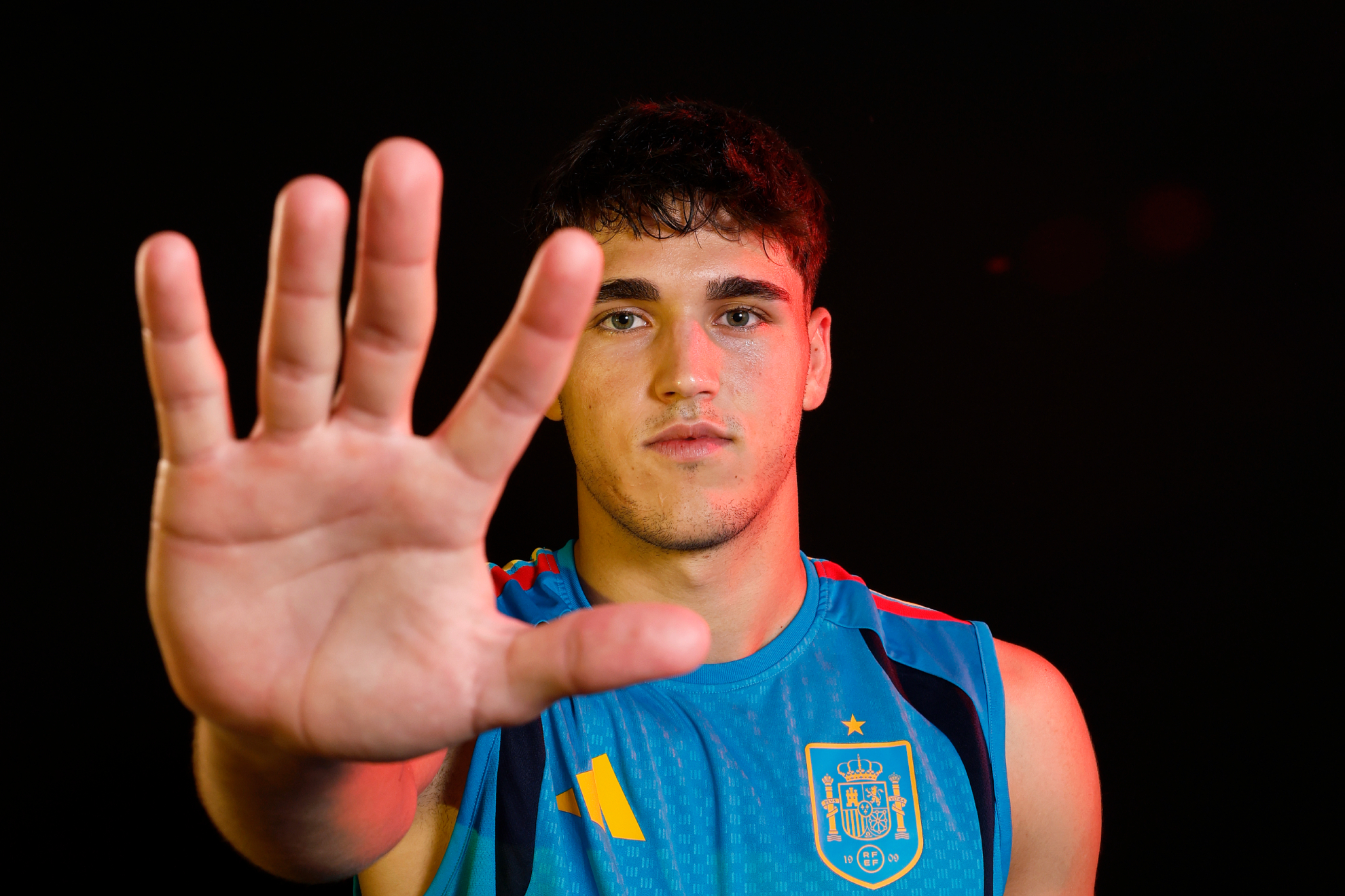 Cubarsí posa para MARCA durante una entrevista. CHEMA REY