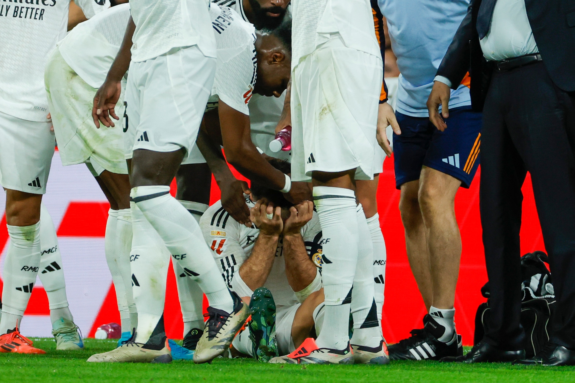 Carvajal, en lágrimas tras lesionarse de gravedad hace dos años. EFE