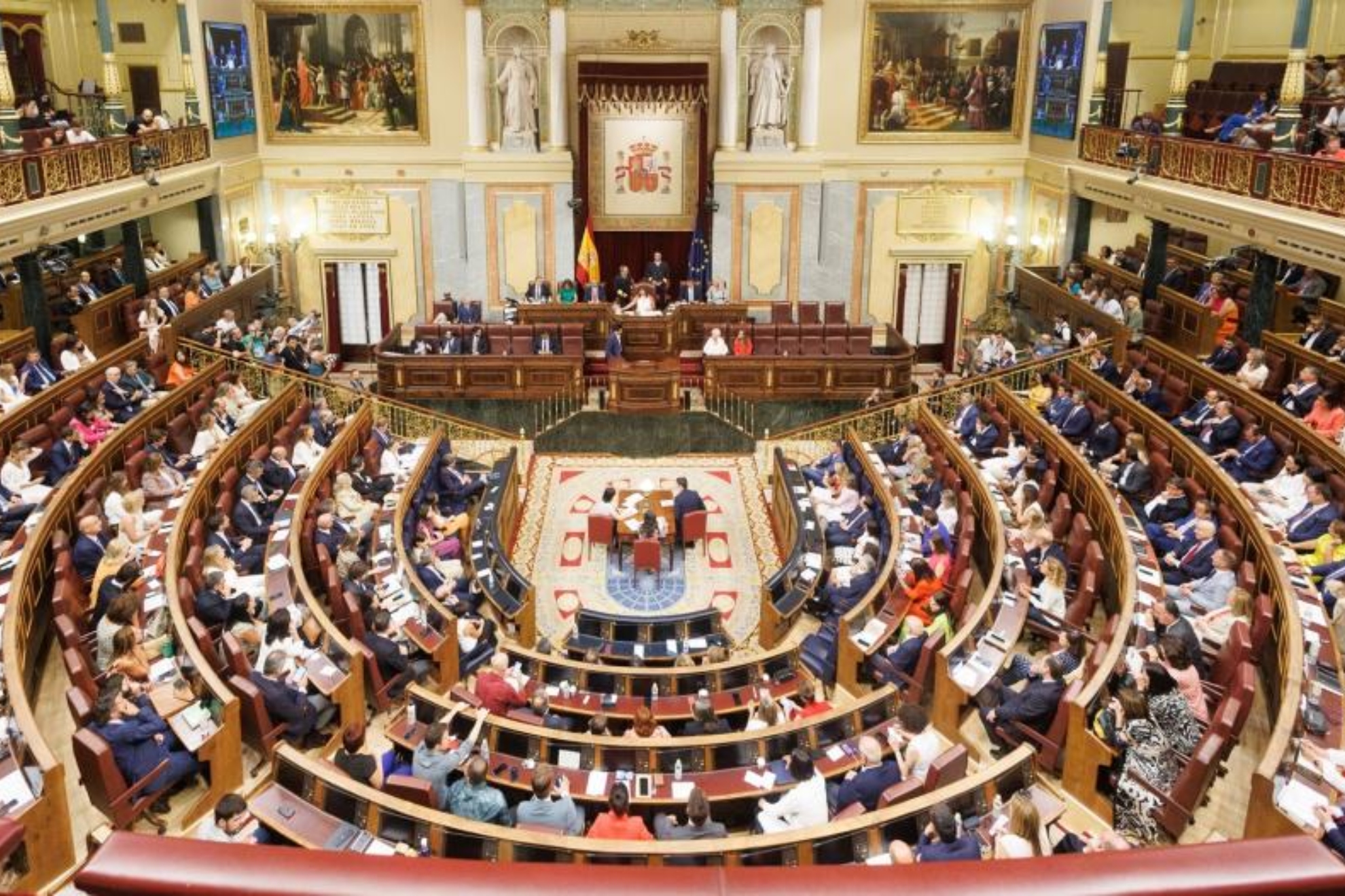 Normas y leyes que quedan paralizadas por la disolución de las Cortes.
