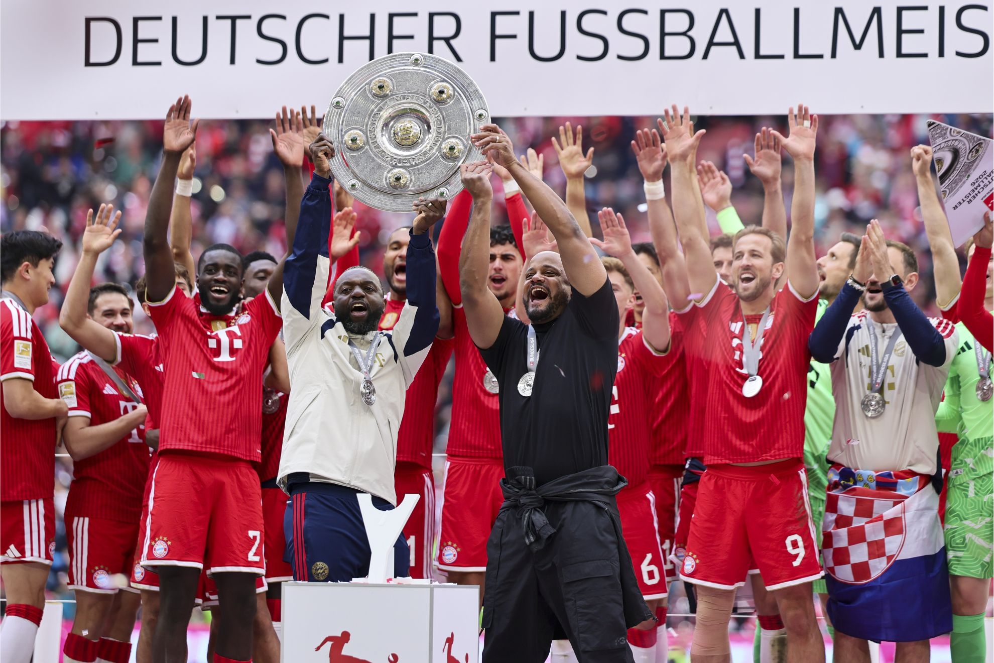 La plantilla del Bayern celebra la consecución de la pasada Bundesliga