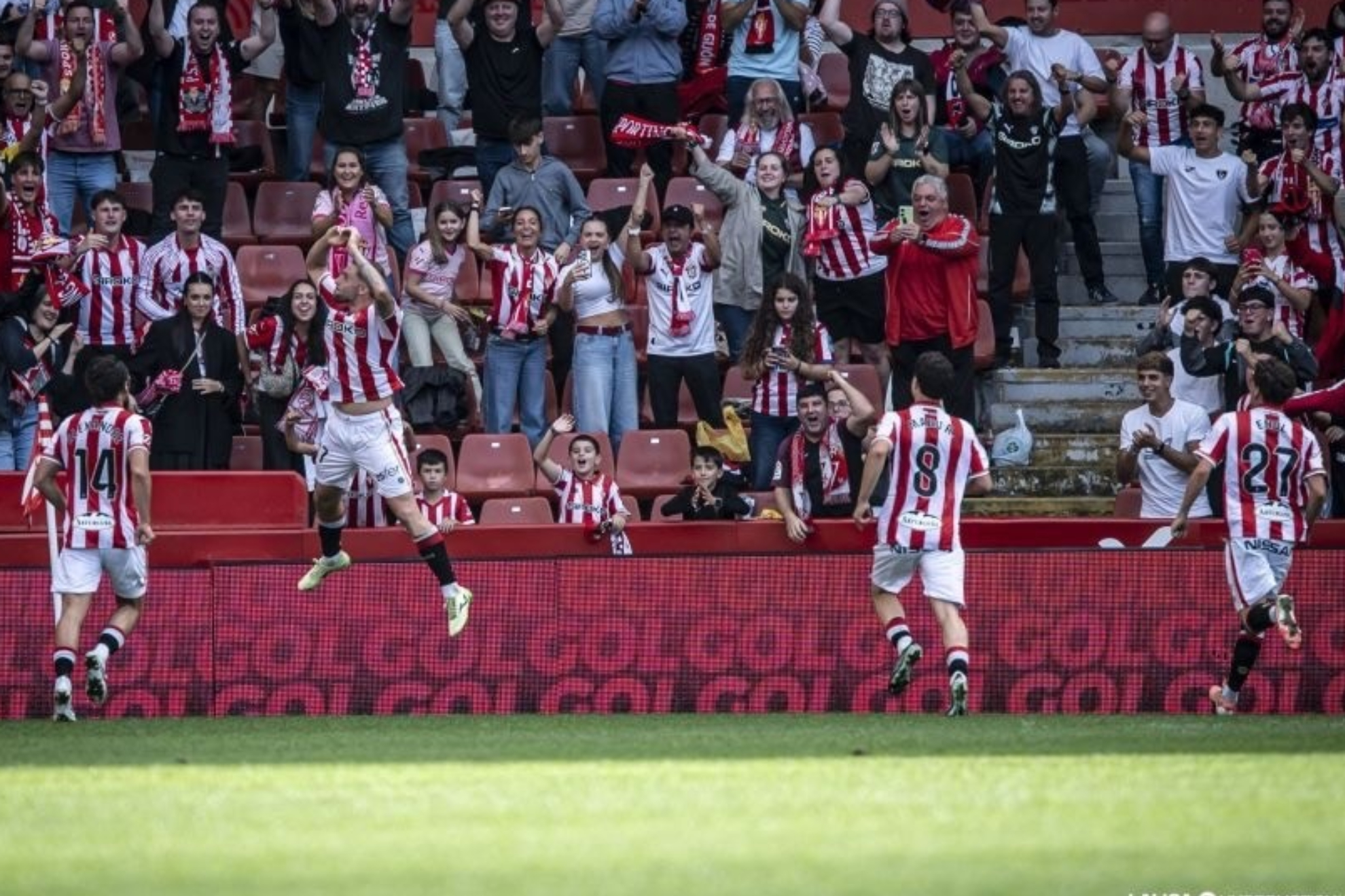 Casas, celebrando uno de sus goles al Celta Fortuna. LALIGA