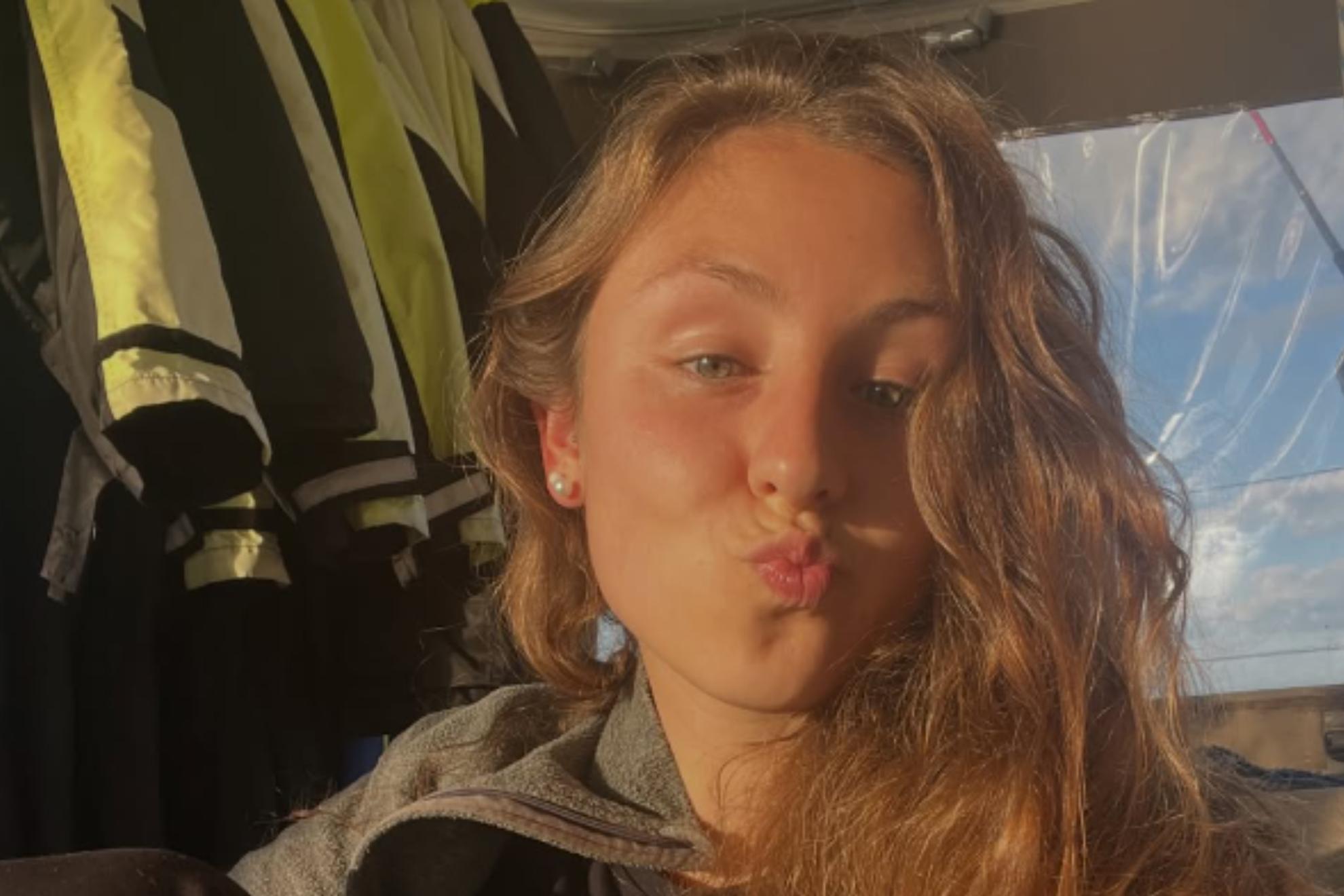 Laura Prieto, la joven española que trabaja como azafata en un barco de lujo en Noruega. INSTAGRAM: @LAURAPRIIIETO