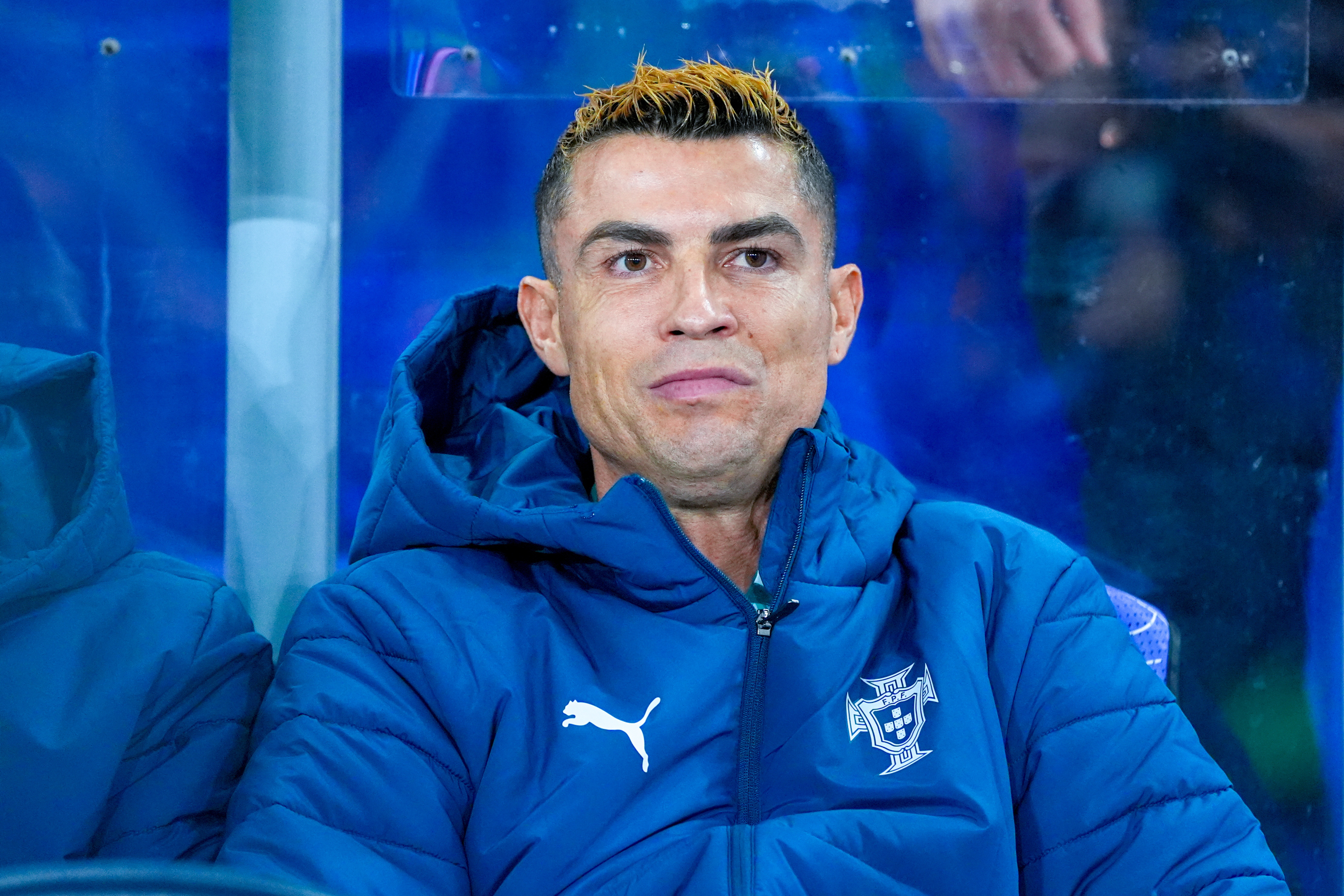 Cristiano Ronaldo, en el banquillo EFE