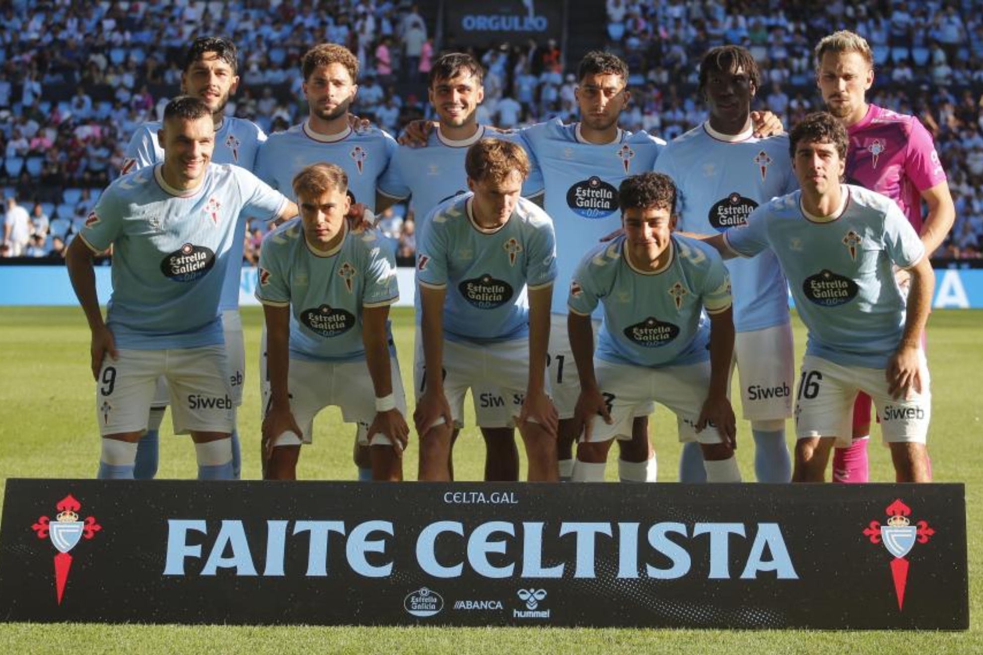 El once del Celta en el encuentro ante el Racing. JORGE LANDÍN