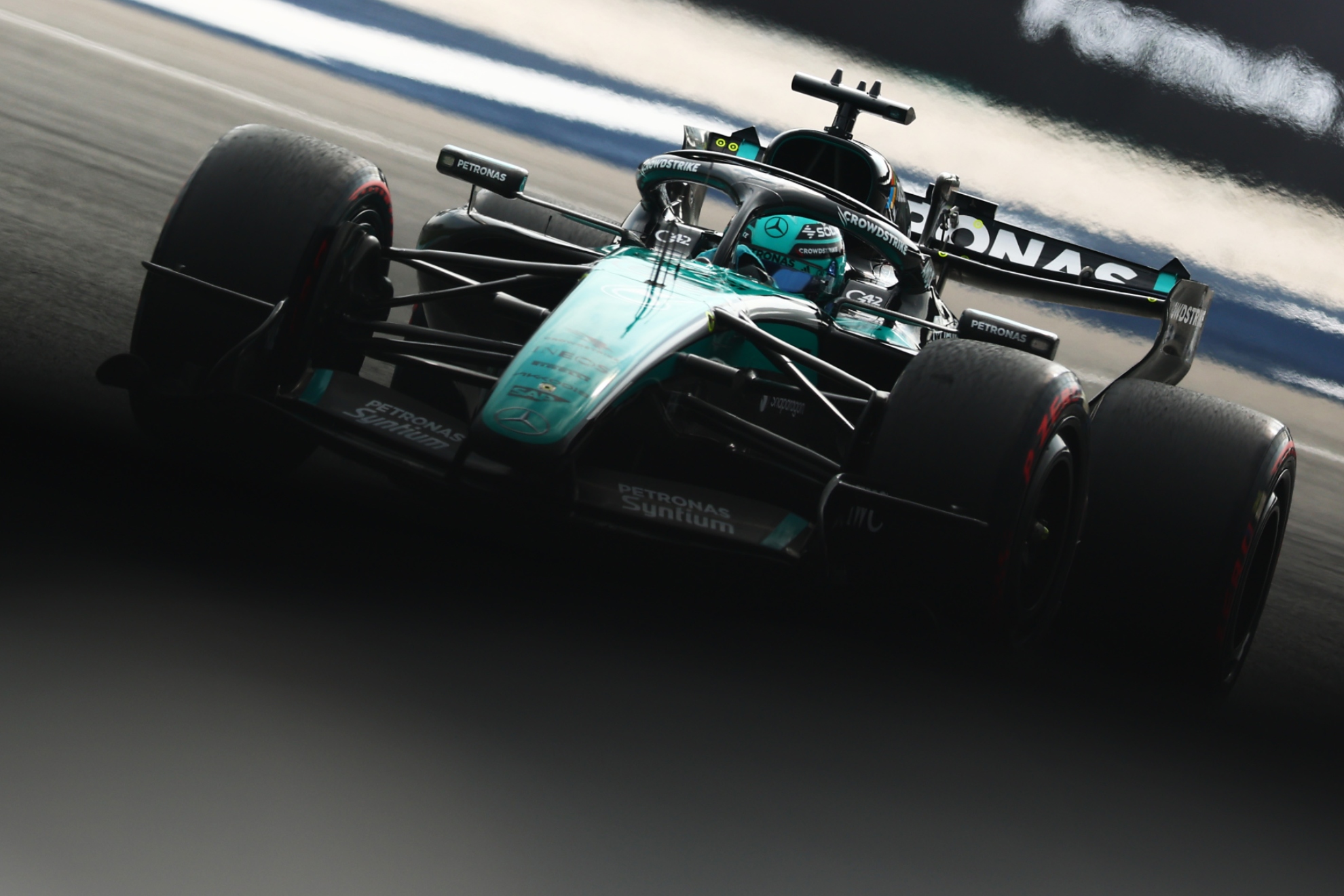George Russell empezará con el pie cambiado el Gran Premio de Singapur Mercedes-AMG