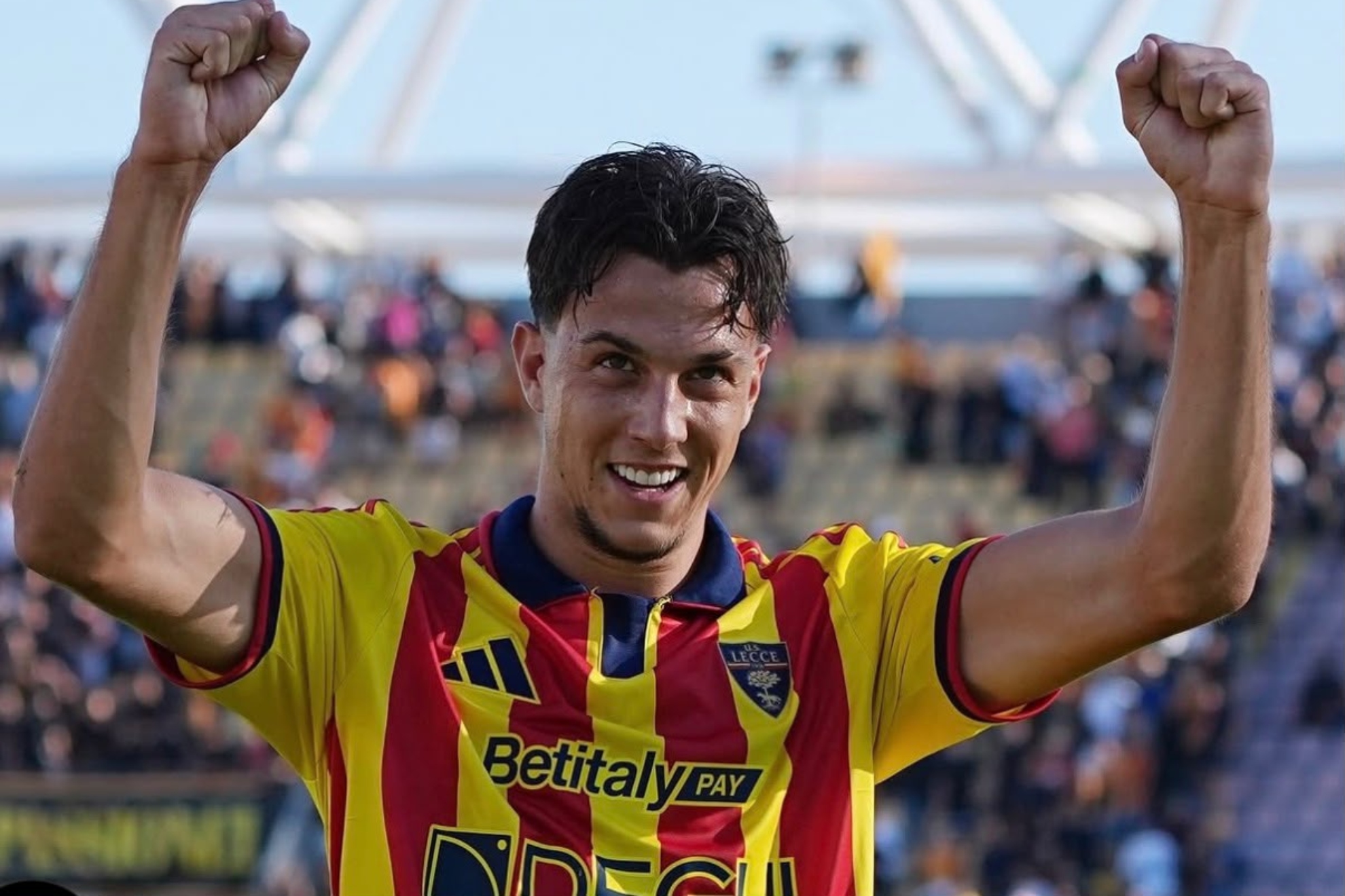 Paco Esteban renueva con el Lecce hasta 2030 LECCE