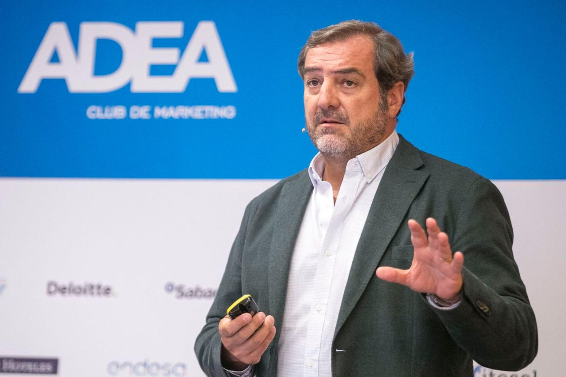 Sáenz de Cenzano, director general de LinkedIn España EFE