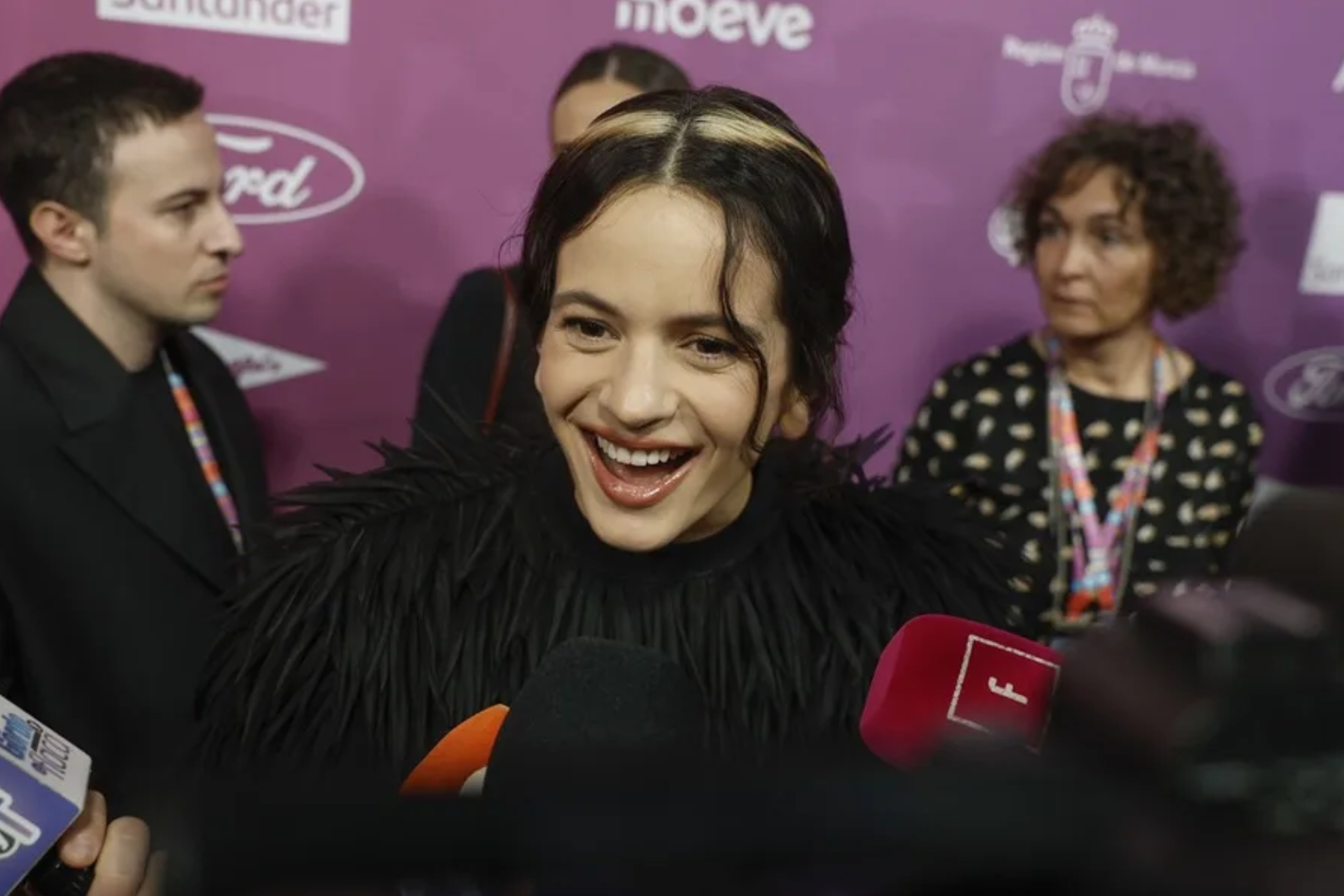 Rosalía confiesa con humor cómo le prohibieron la entrada a una misa gospel en Nueva York EFE