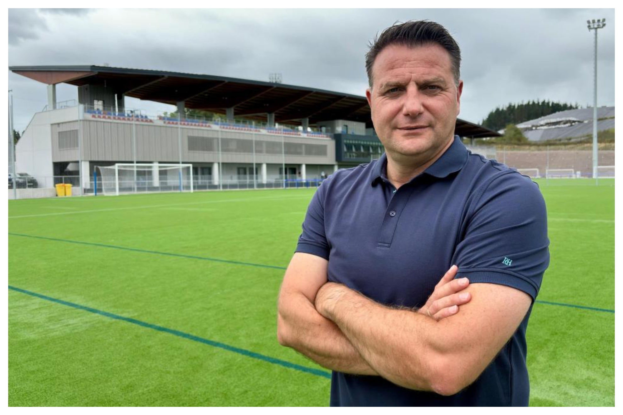 César Palacios posa para MARCA en la ciudad deportiva del Eibar ANDER BARROSO