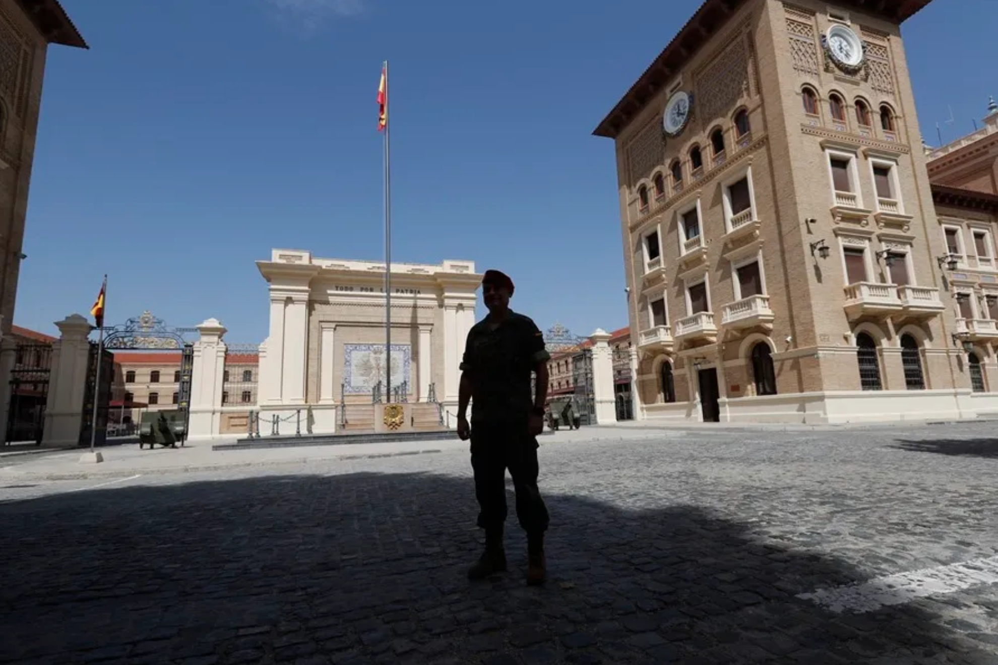 Un brote de sarna en la Academia de Zaragoza obliga al Ejército a aislar a 19 cadetes a las puertas de la Jura de Bandera EFE