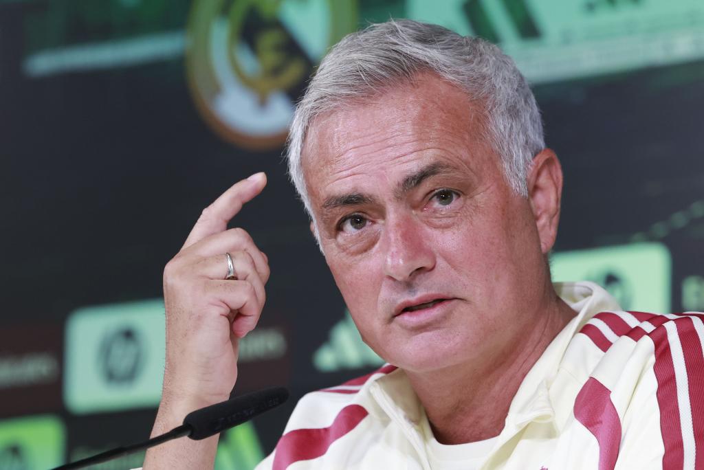 Mourinho durante una rueda de prensa en Valdebebas.