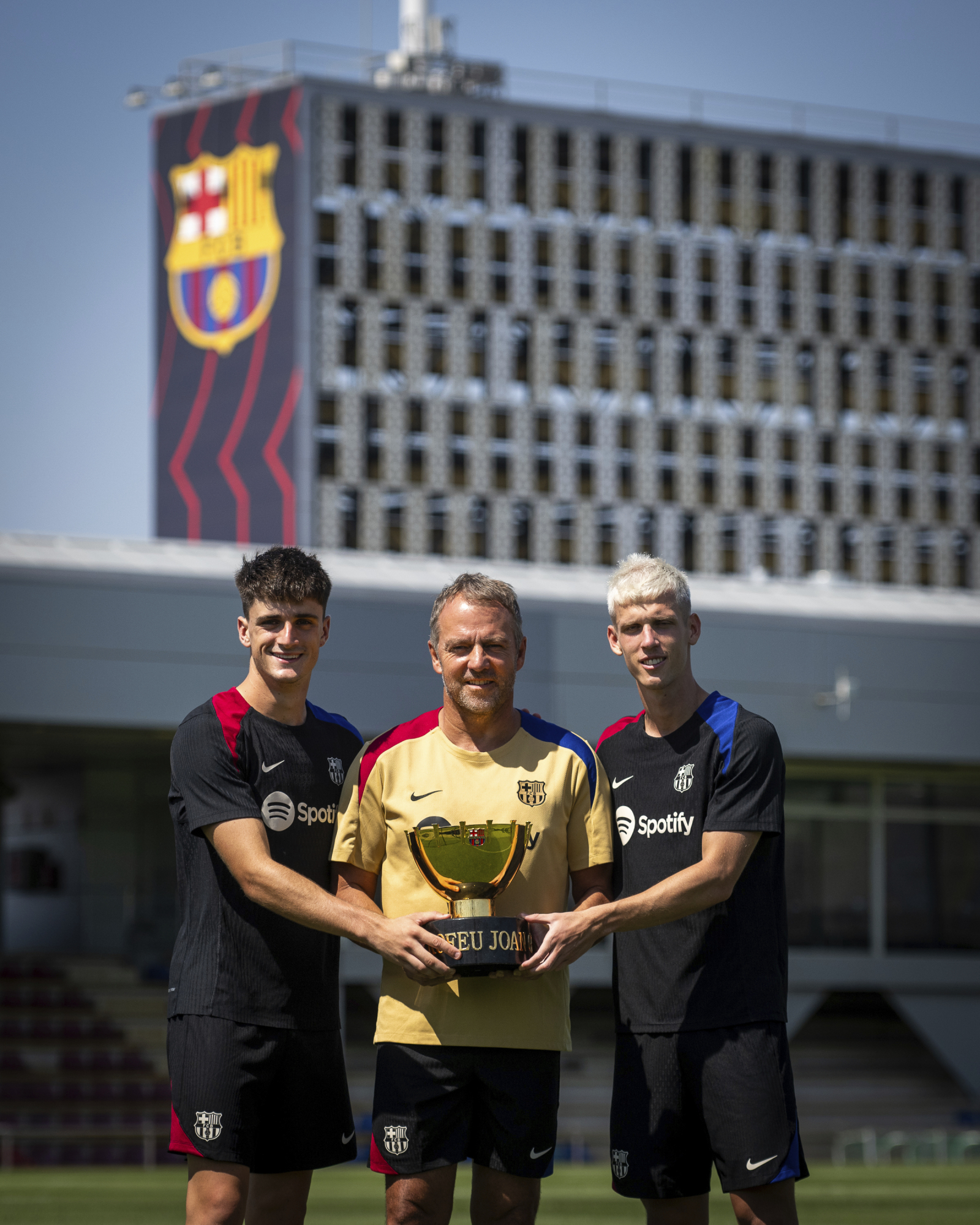 Pau Víctor retrata la intensidad de Flick en el Barça: "Yo salía mareado de sus entrenamientos"