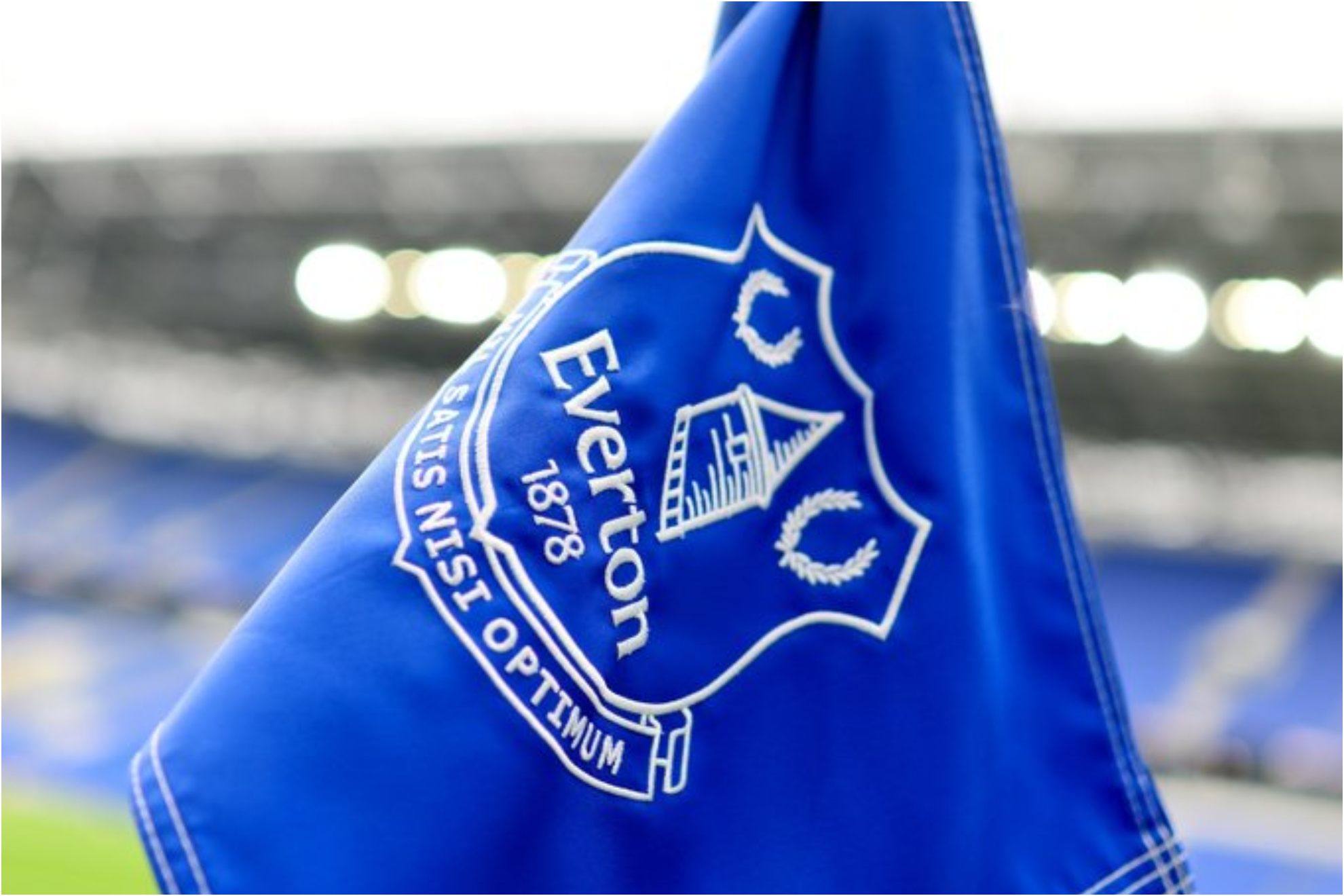 Banderín del córner del estadio del Everton