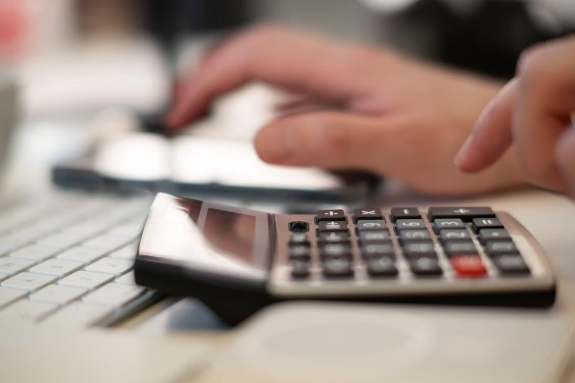 Vivienda lanza una calculadora para saber si el casero puede subir el alquiler o debe congelarlo. PEXELS