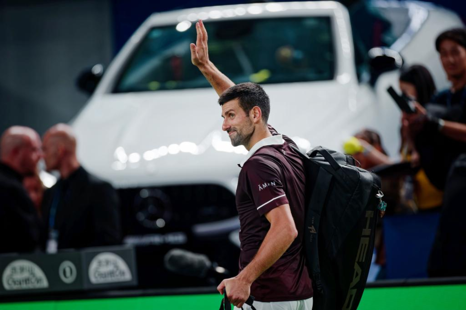 Djokovic, tras caer ante Hurkacz en Shanghái. EFE