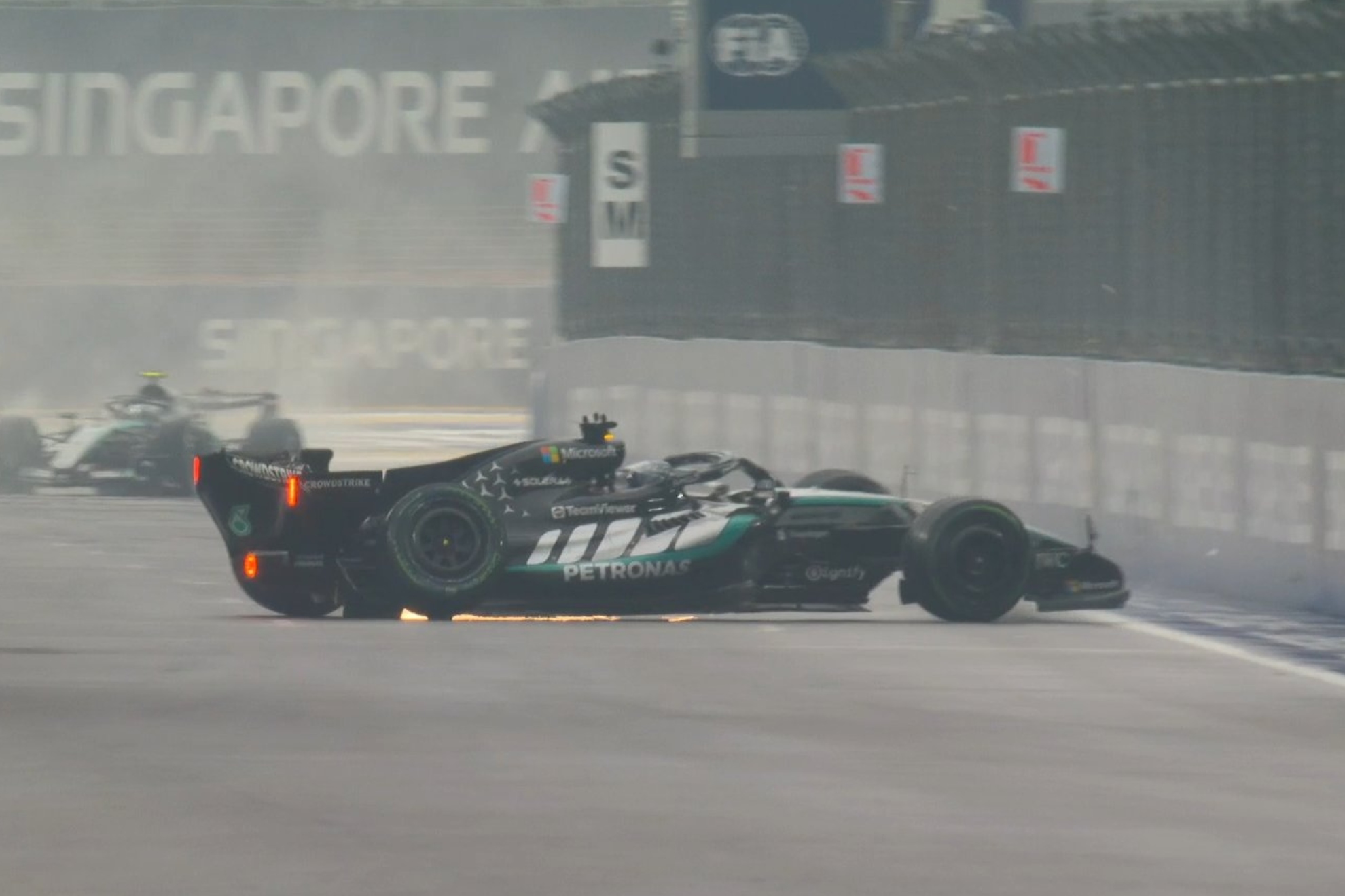 Russell se sale. F1TV CAPTURA