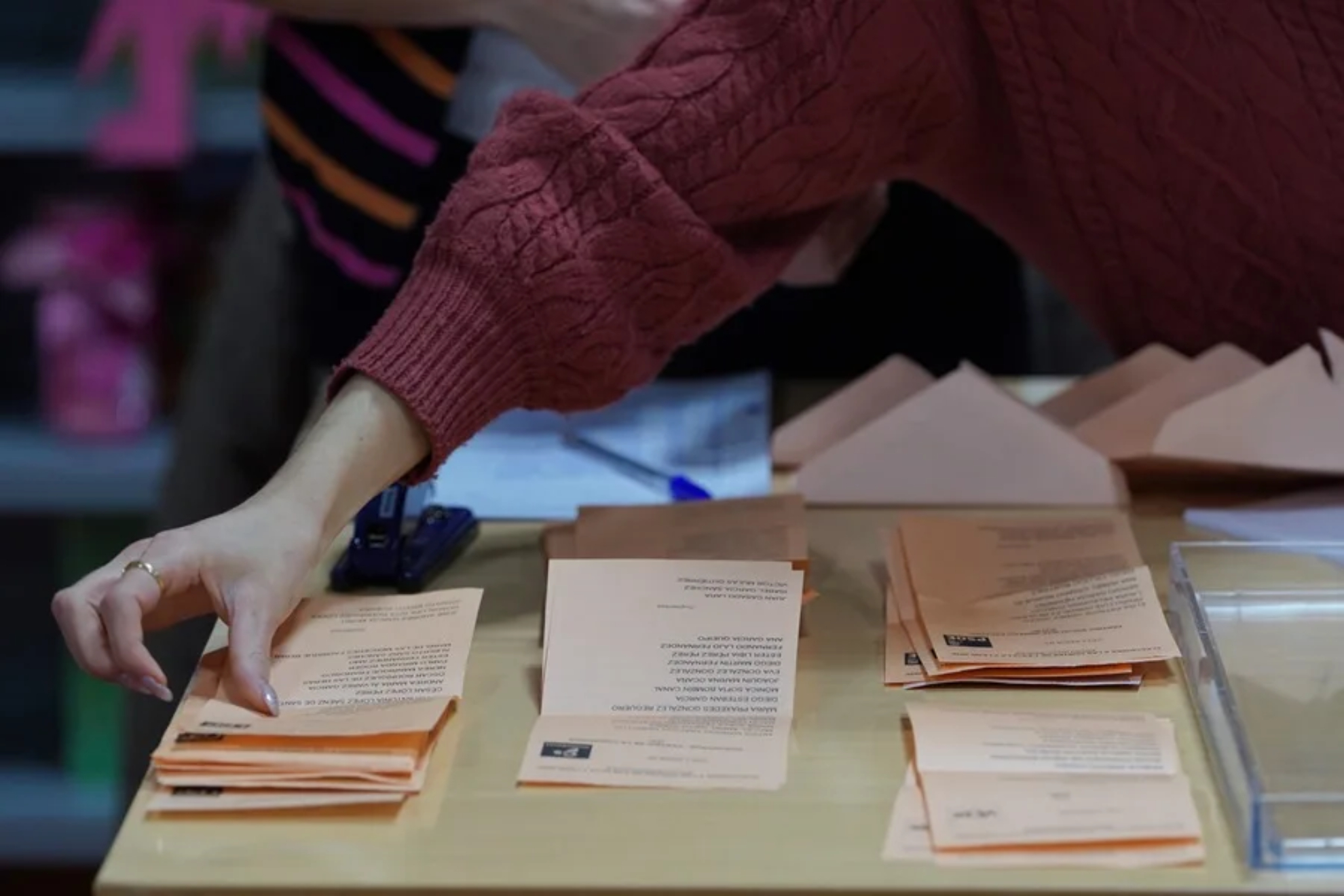 Mesa electoral EFE