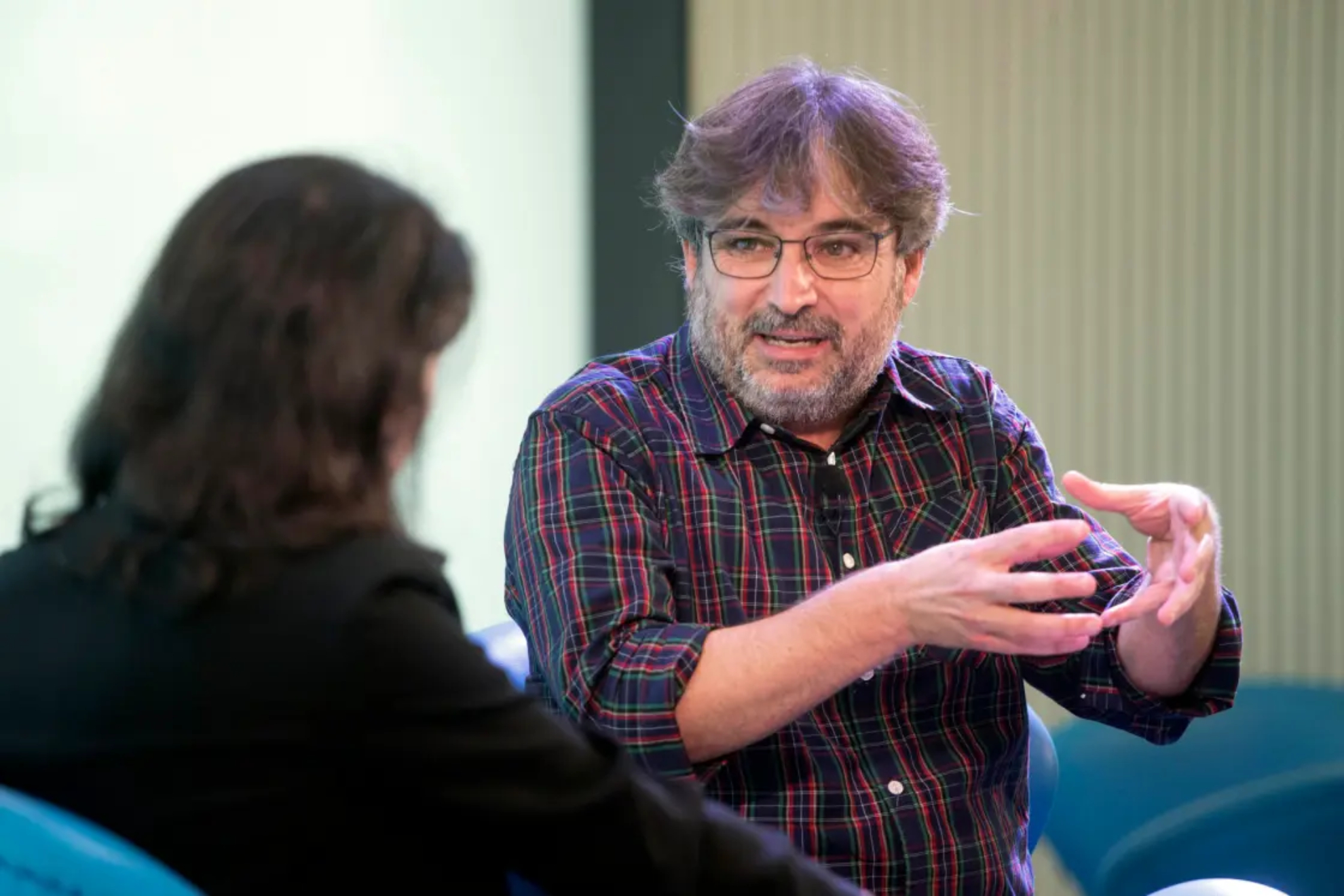 Jordi Evole hablando en una presentacion EFE