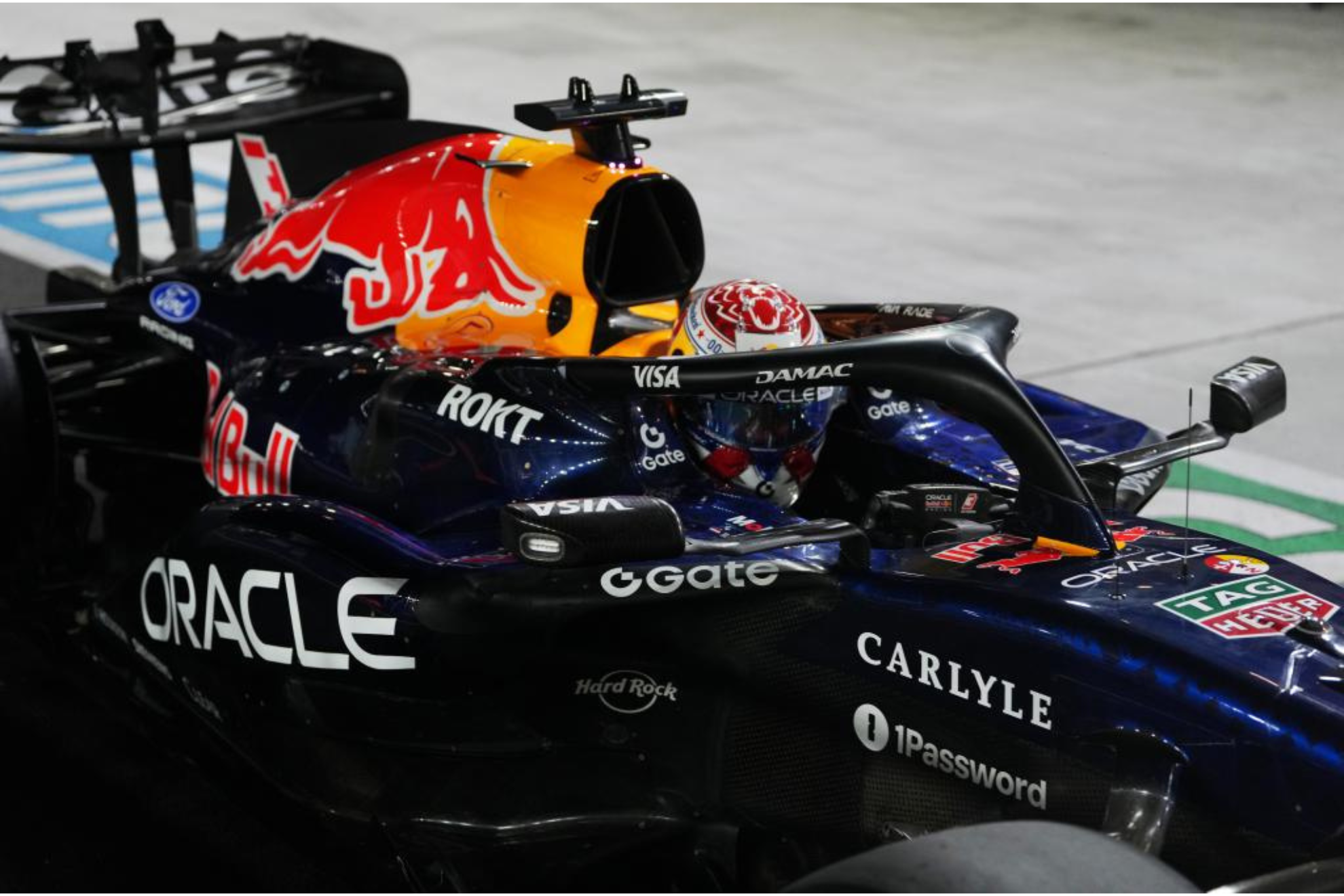 Max Verstappen durante la clasificación del Gran Premio de Singapur en Marina Bay.