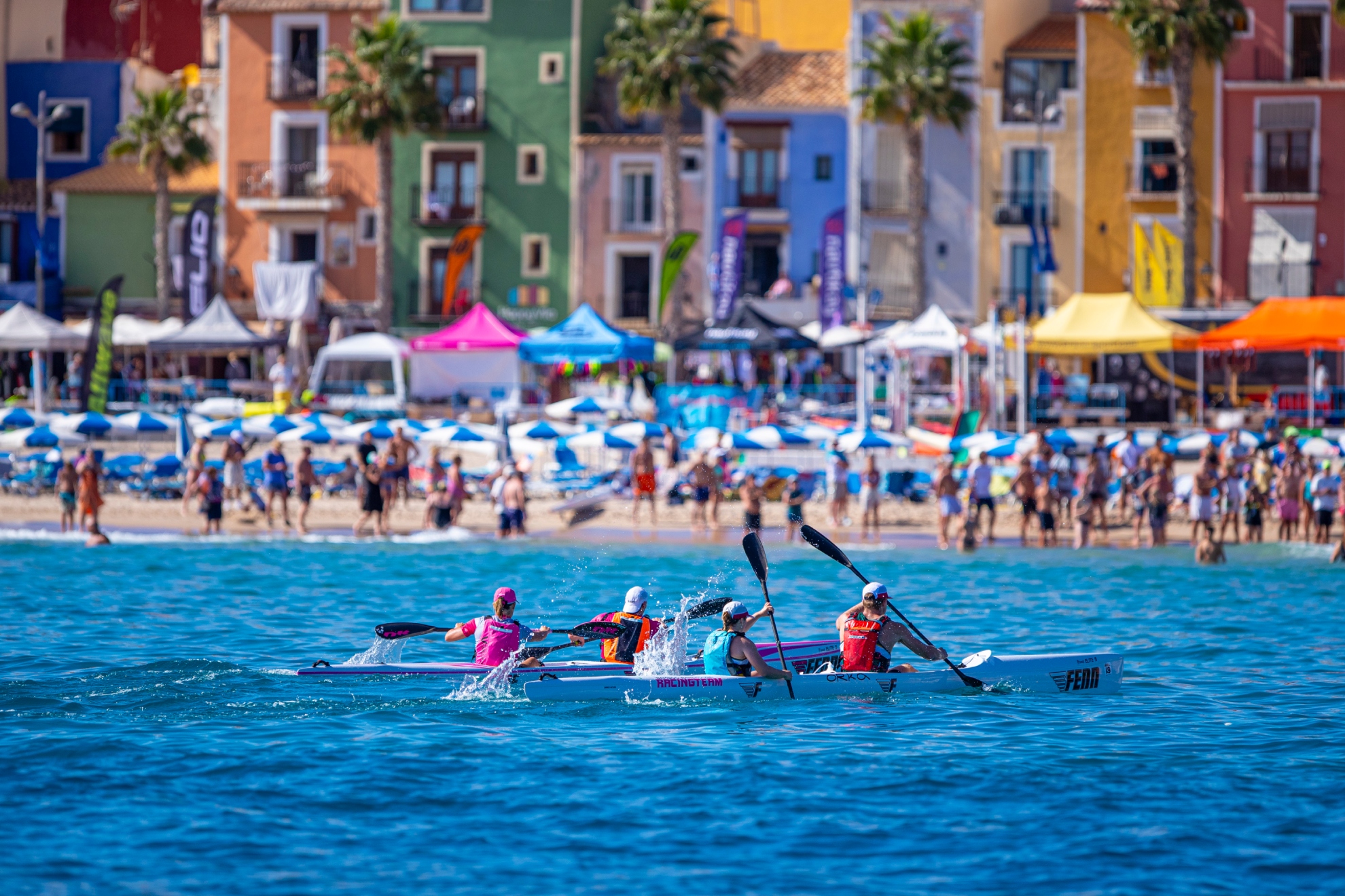 Ana Martí y Lucía Cortés, campeonas del mundo en kayak de mar SS2 en ...