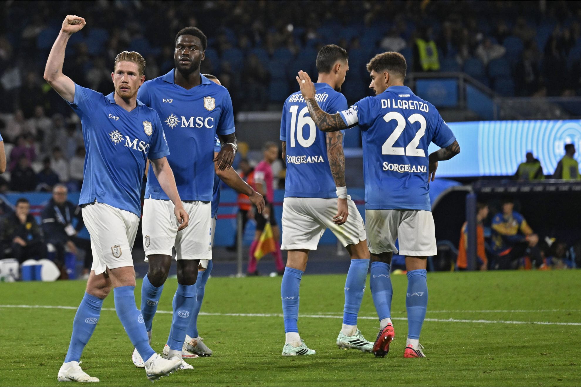 De Bruyne celebra su gol contra el Frosinone