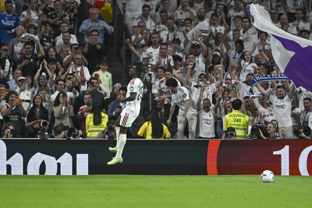 Diomande celebra tras marcar el 1-0 en el Bernabéu.