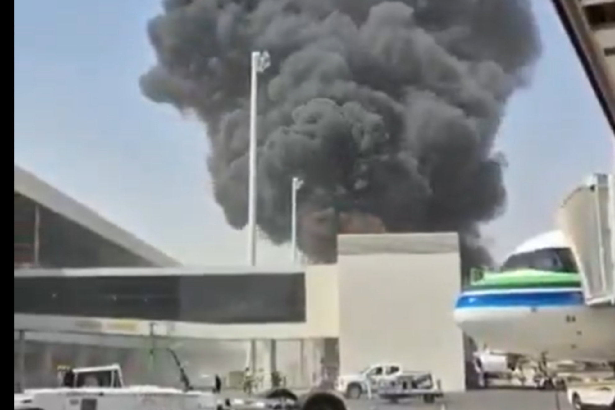 Imagen del ataque contra el Aeropuerto Rey Khalid de Ryadh